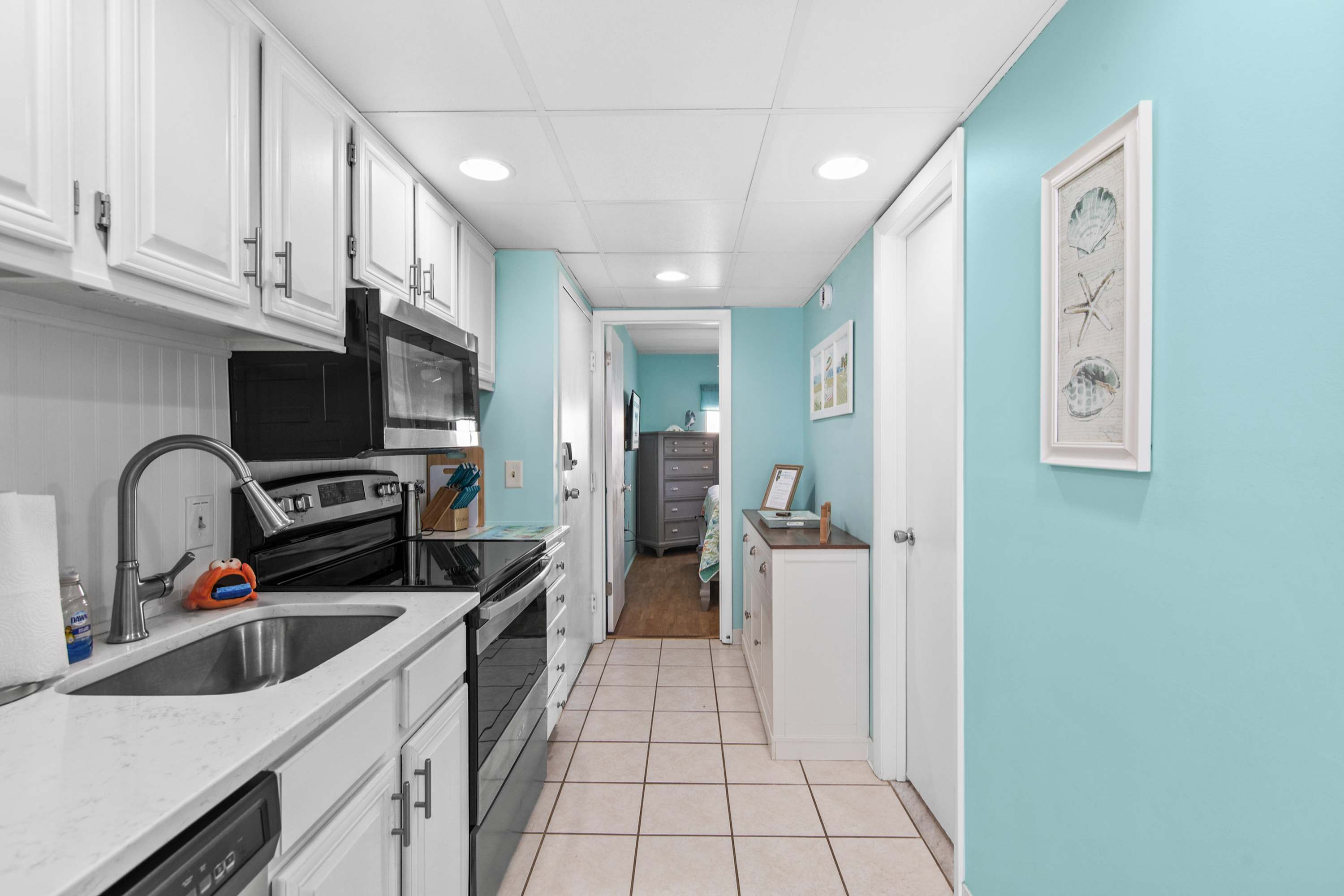 Decatur House 402, Beautiful Boardwalk Gem