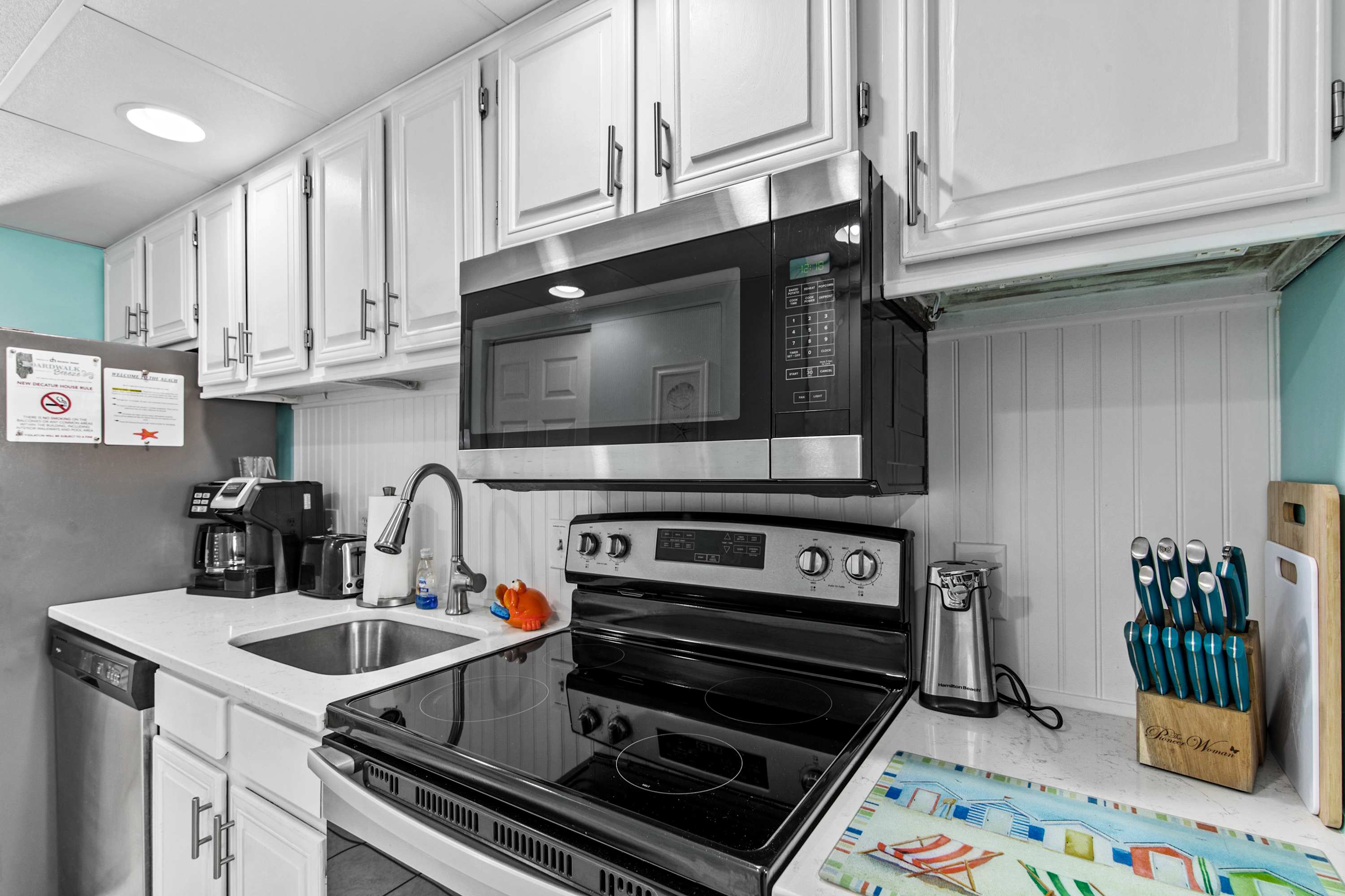 Decatur House 402, Beautiful Boardwalk Gem