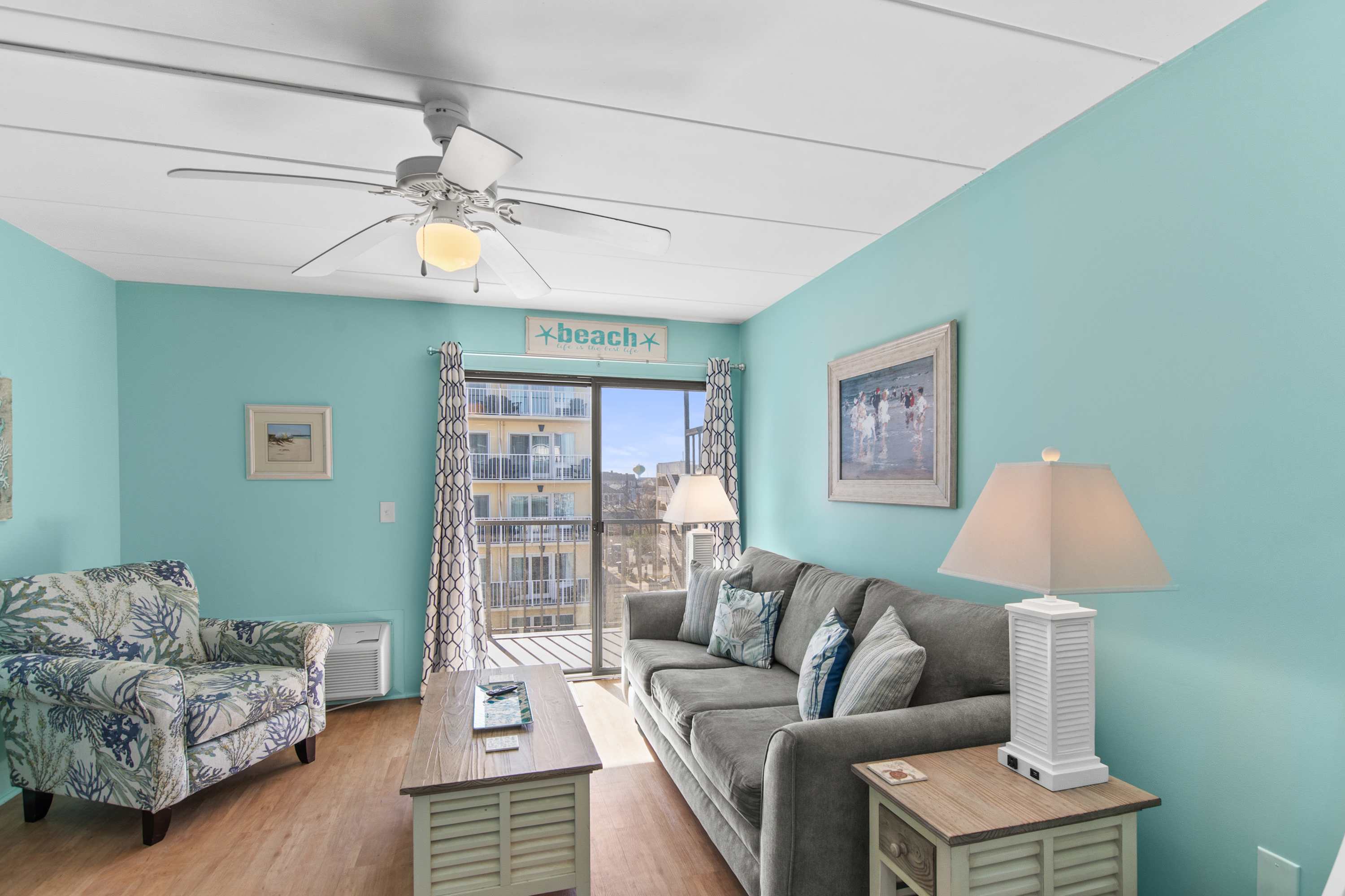 Decatur House 402, Beautiful Boardwalk Gem