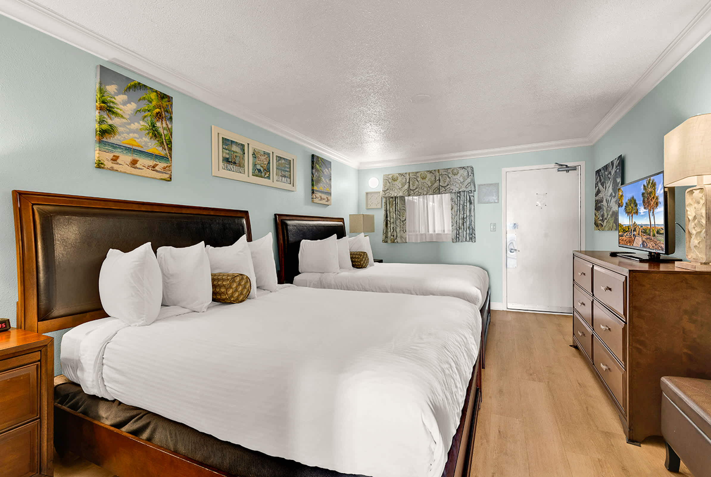 Oceanfront Escape at Coral Beach with Pools | Photo 10