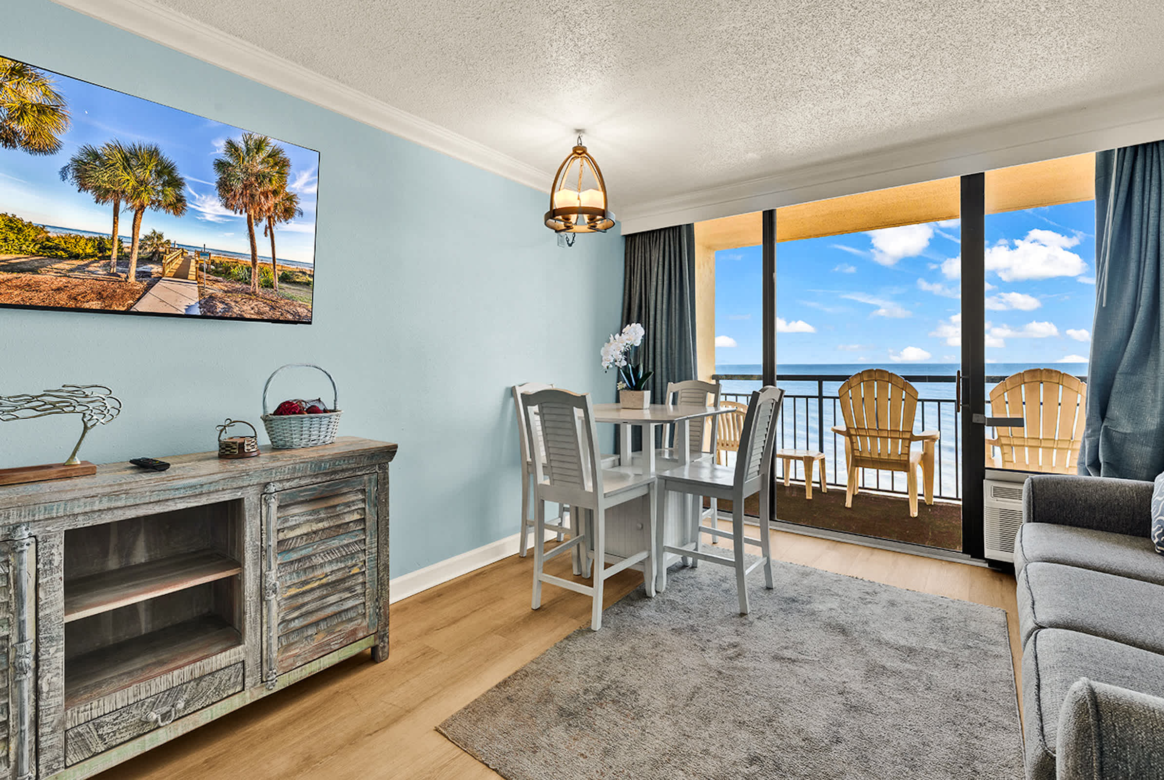 Oceanfront Escape at Coral Beach with Pools