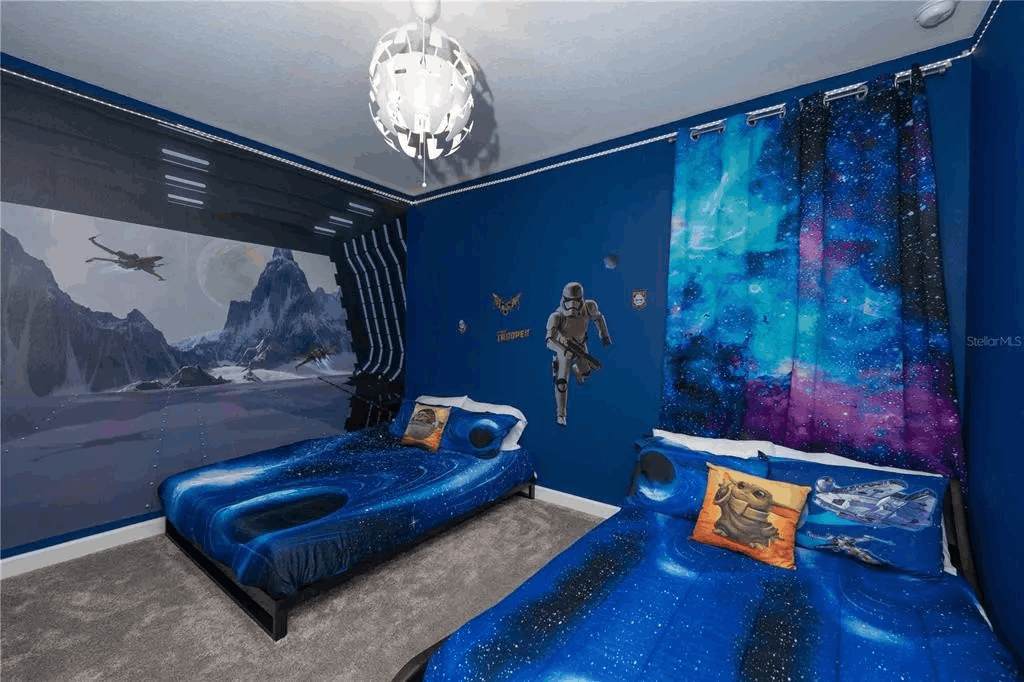 9 MI to Disney w Pool + Arcade + FREE Waterpark