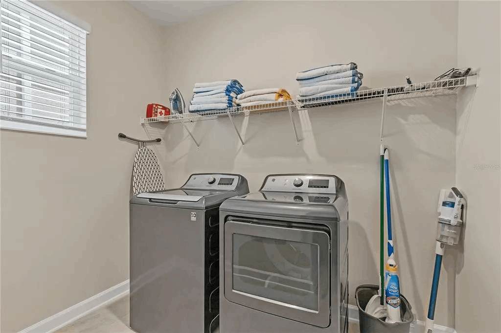 9 MI to Disney w Pool + Arcade + FREE Waterpark