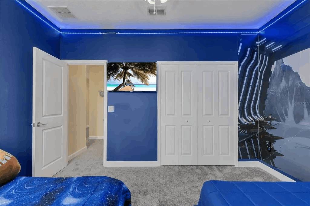 9 MI to Disney w Pool + Arcade + FREE Waterpark