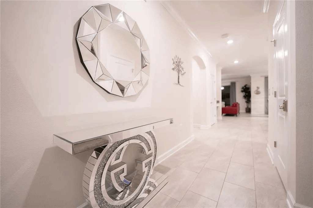 9 MI to Disney w Pool + Arcade + FREE Waterpark