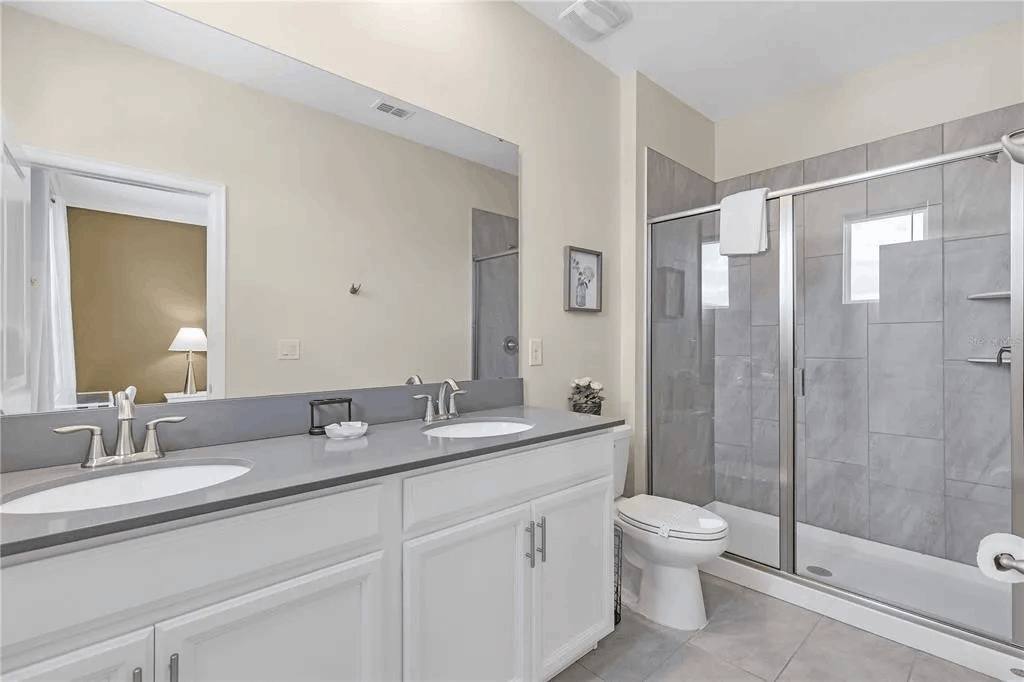 9 MI to Disney w Pool + Arcade + FREE Waterpark