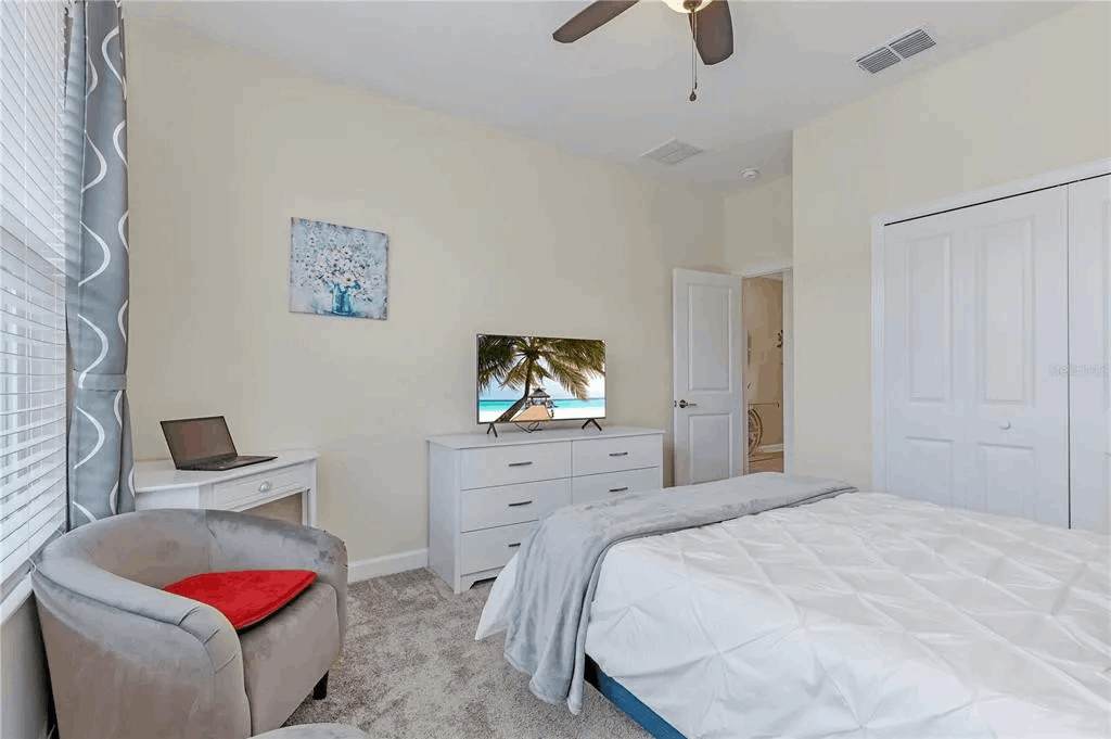 9 MI to Disney w Pool + Arcade + FREE Waterpark