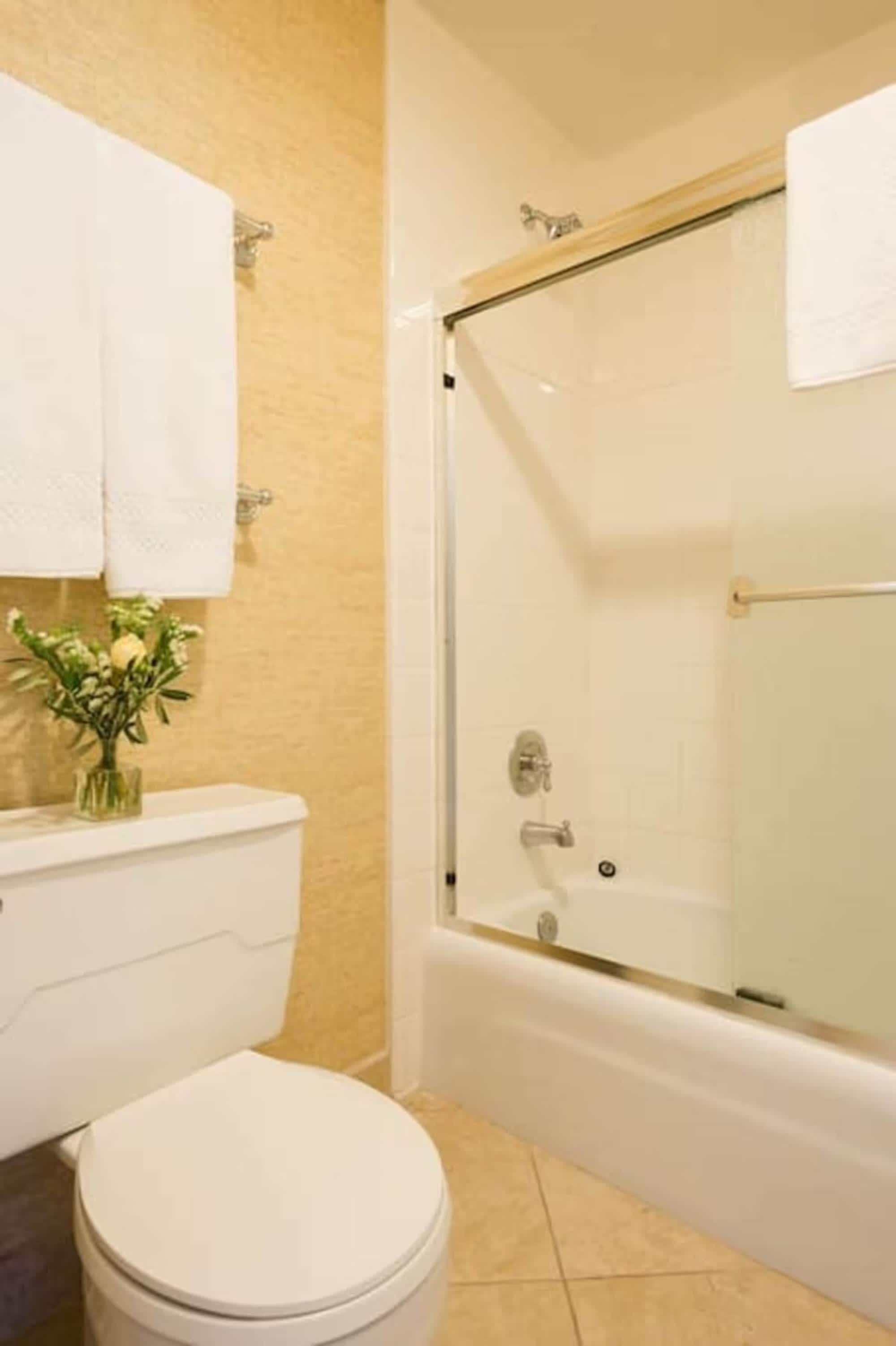2 Private Napa Condos | Sleeps 6 | 30+ Nights OK — photo 12