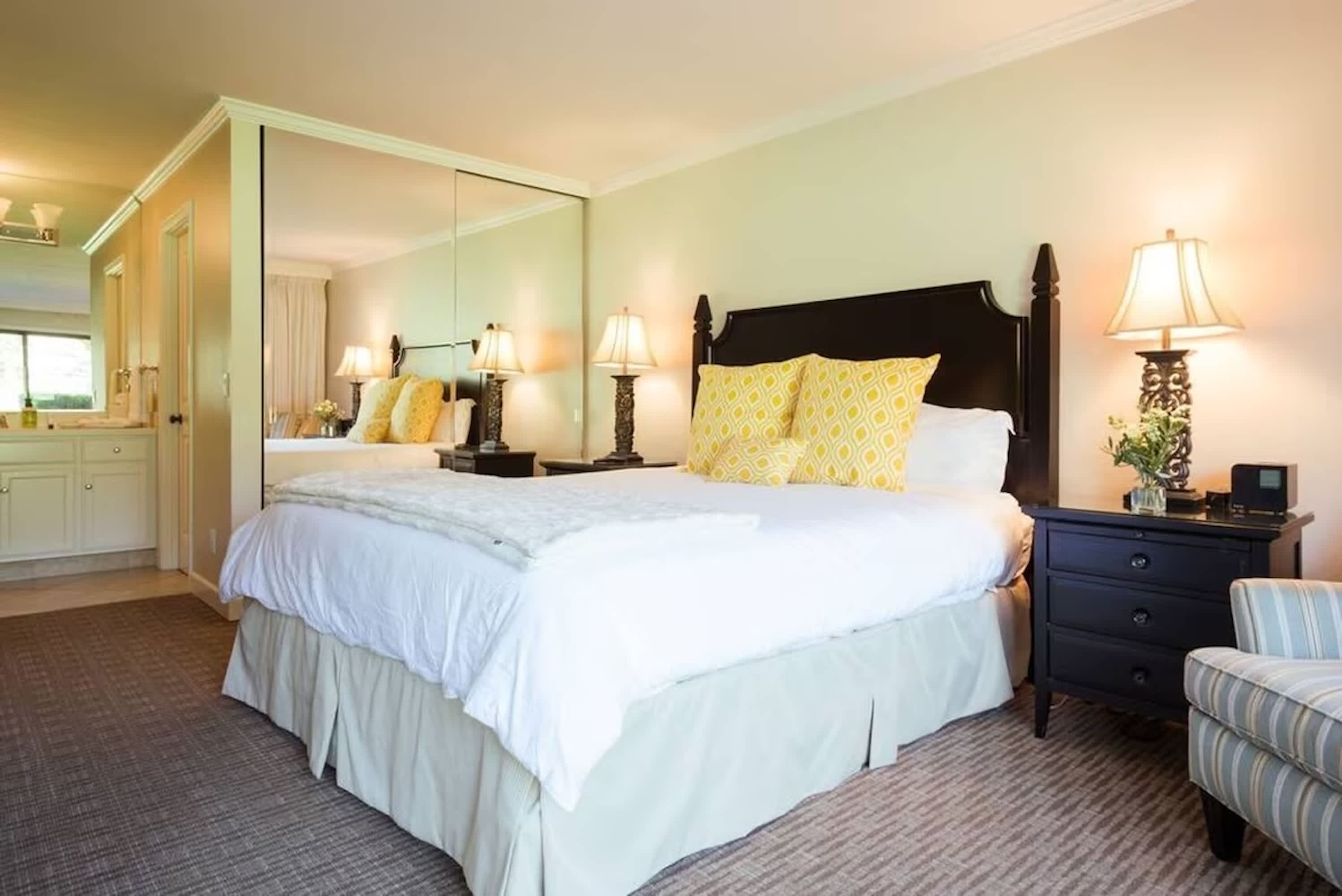 2 Private Napa Condos | Sleeps 6 | 30+ Nights OK — photo 22