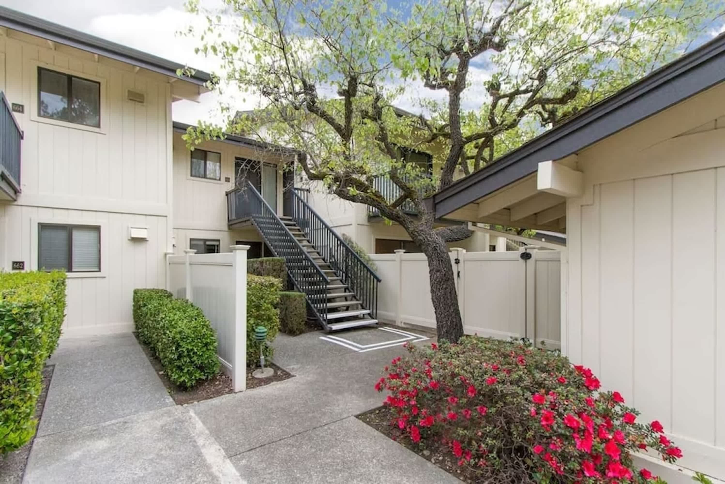 Pet-Friendly Silverado Condos with Pool & Golf Course View — photo 18