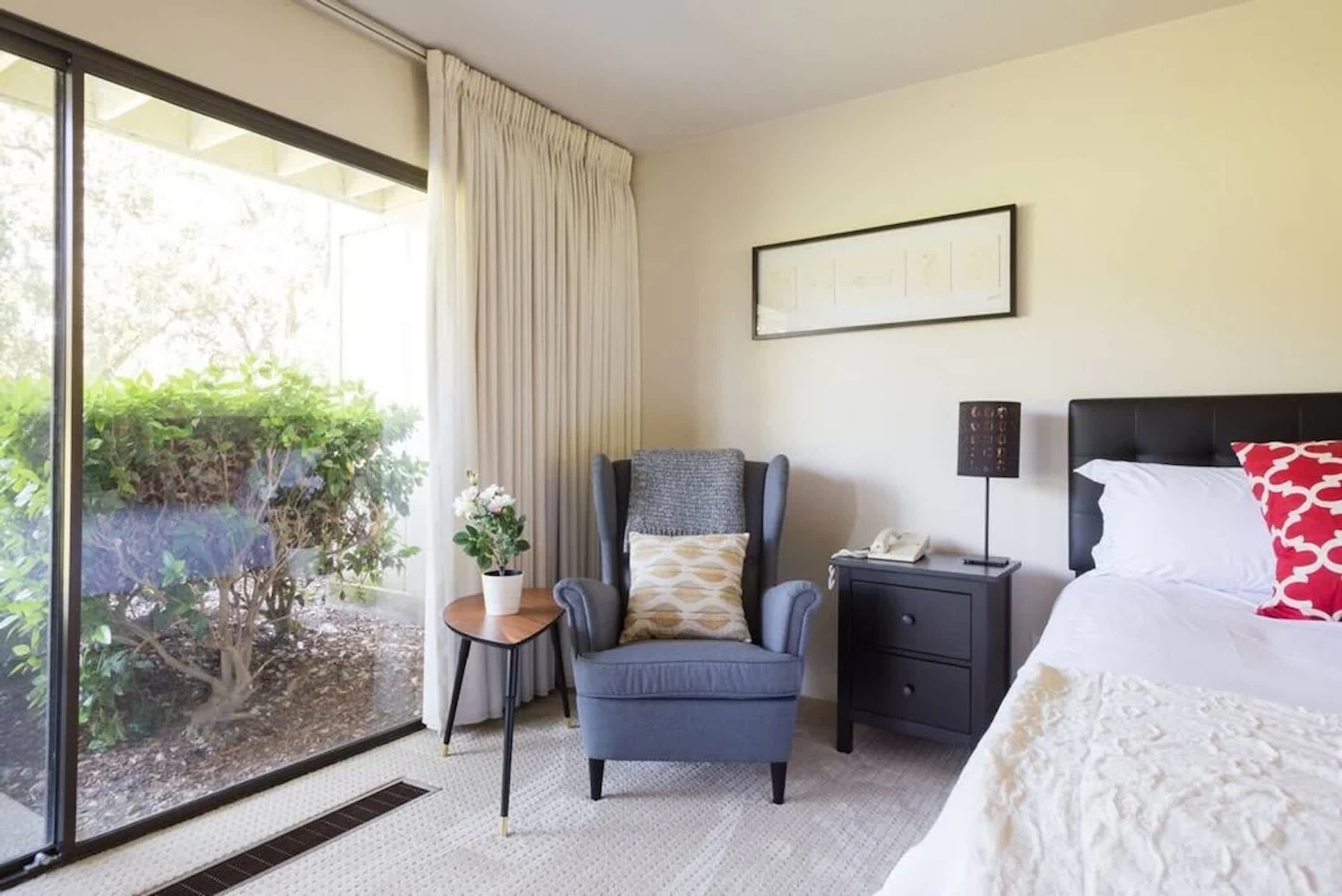 Pet-Friendly Silverado Condos with Pool & Golf Course View — photo 36