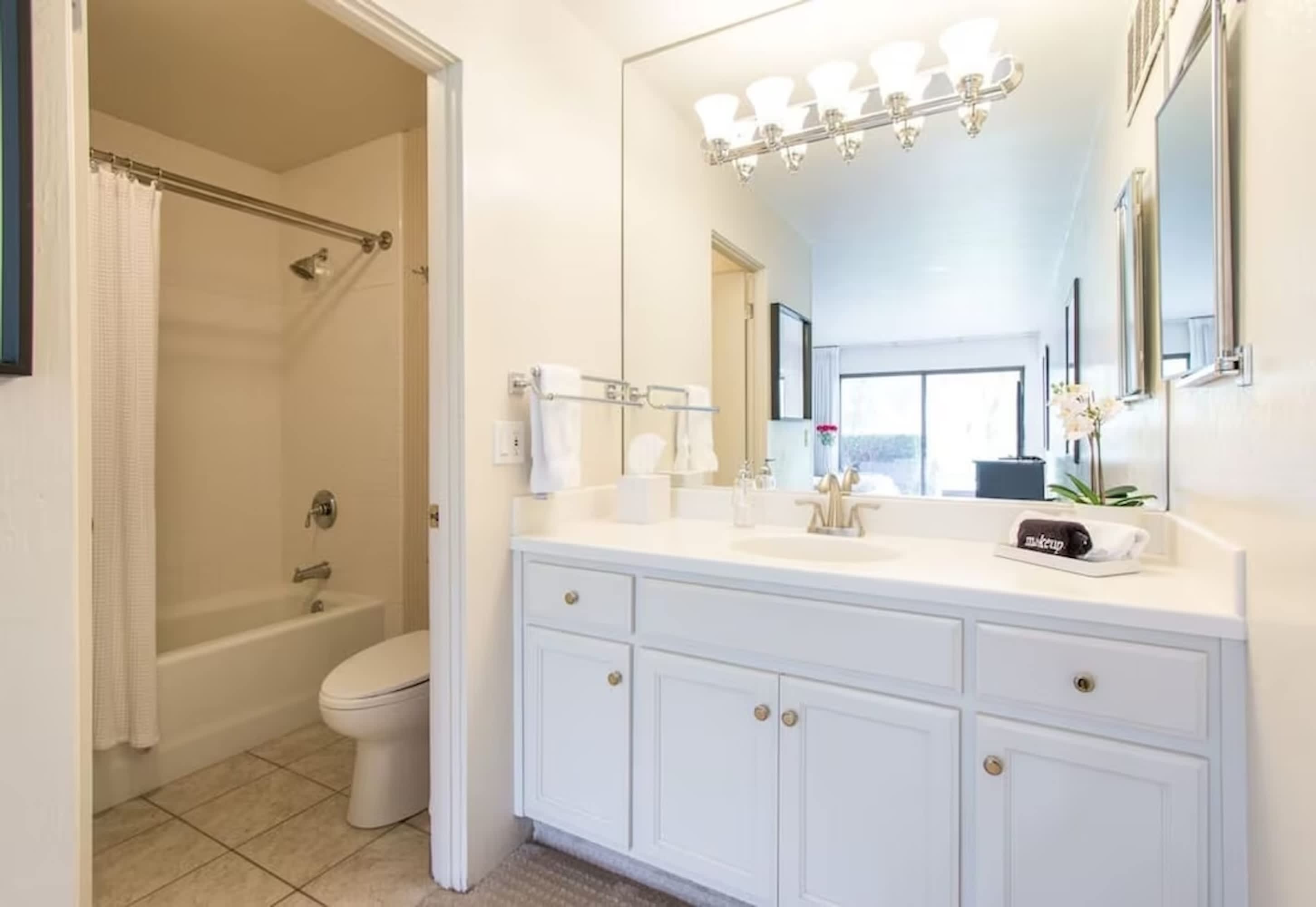 Pet-Friendly Silverado Condos with Pool & Golf Course View — photo 8