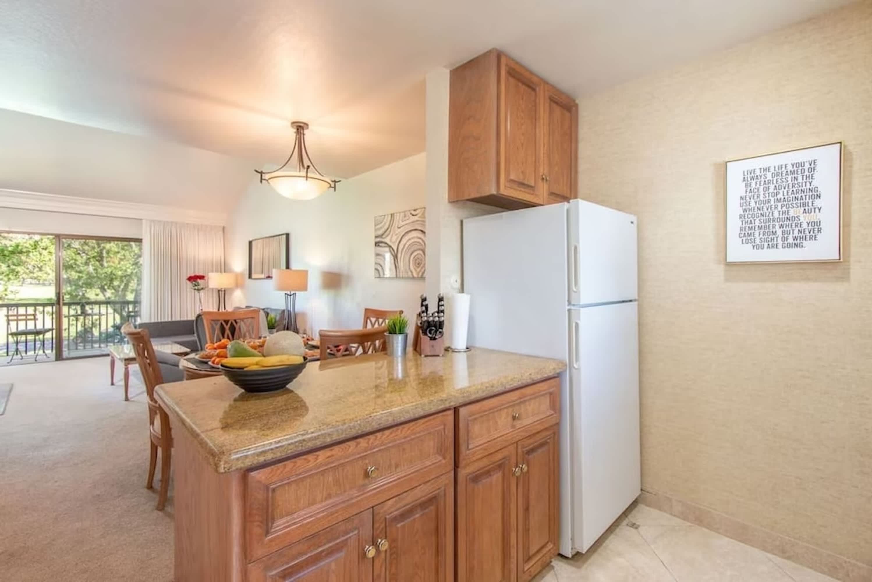 2BR near Wineries, Golf Course View, Parking — photo 25