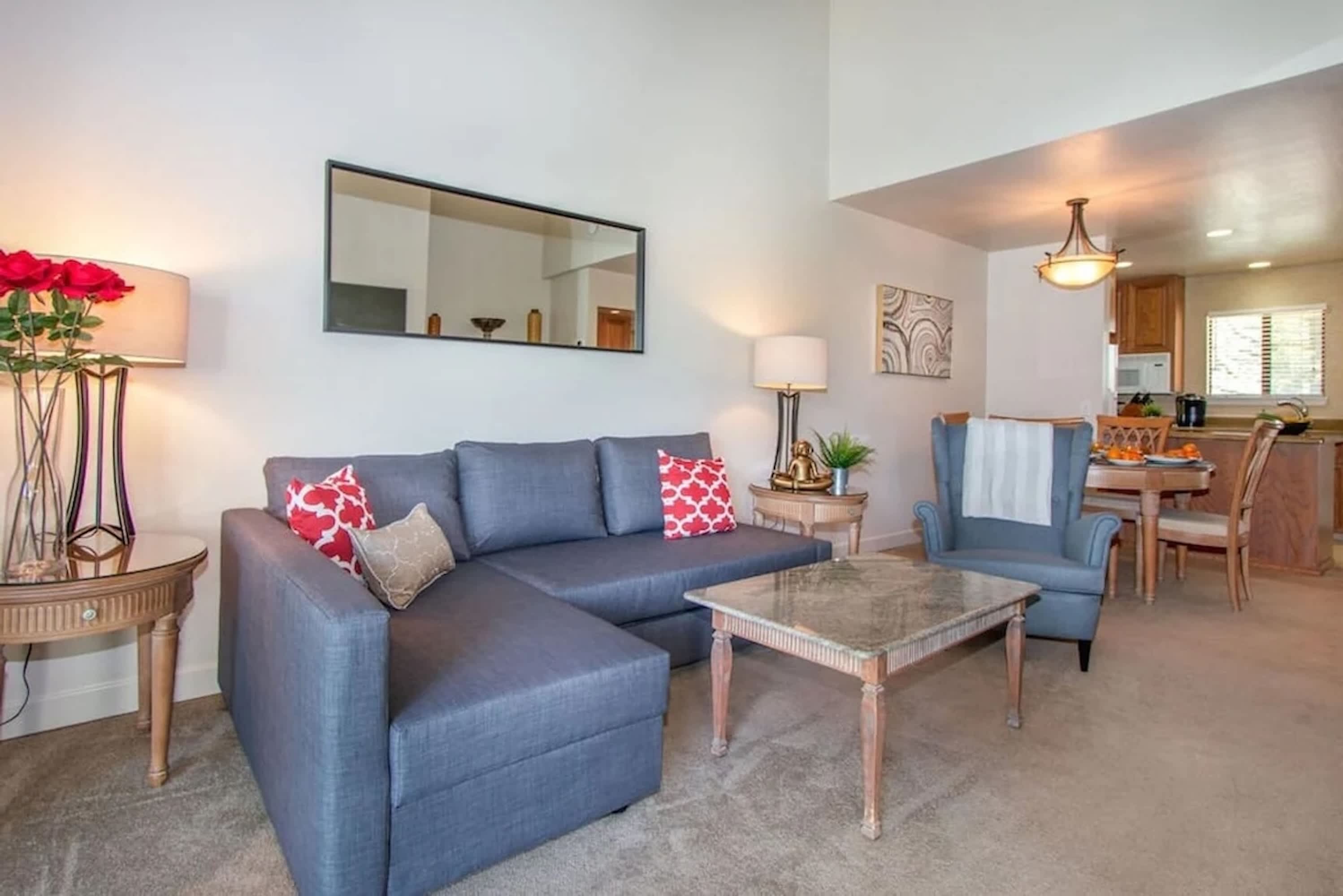 2BR near Wineries, Golf Course View, Parking — photo 26