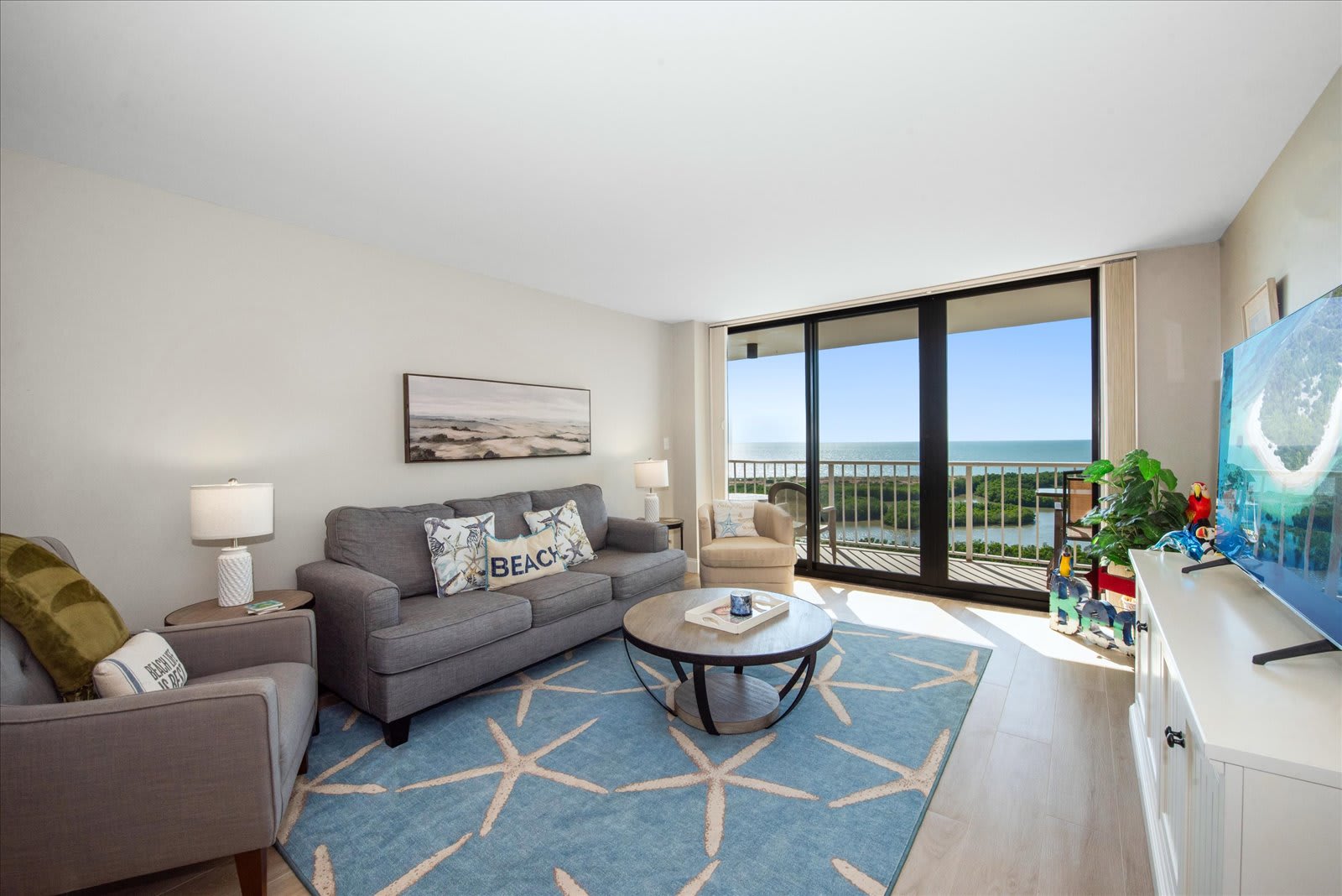 2/2 King Suite In Desirable South Seas Towers 4! — Marco Island, FL — vacation rental