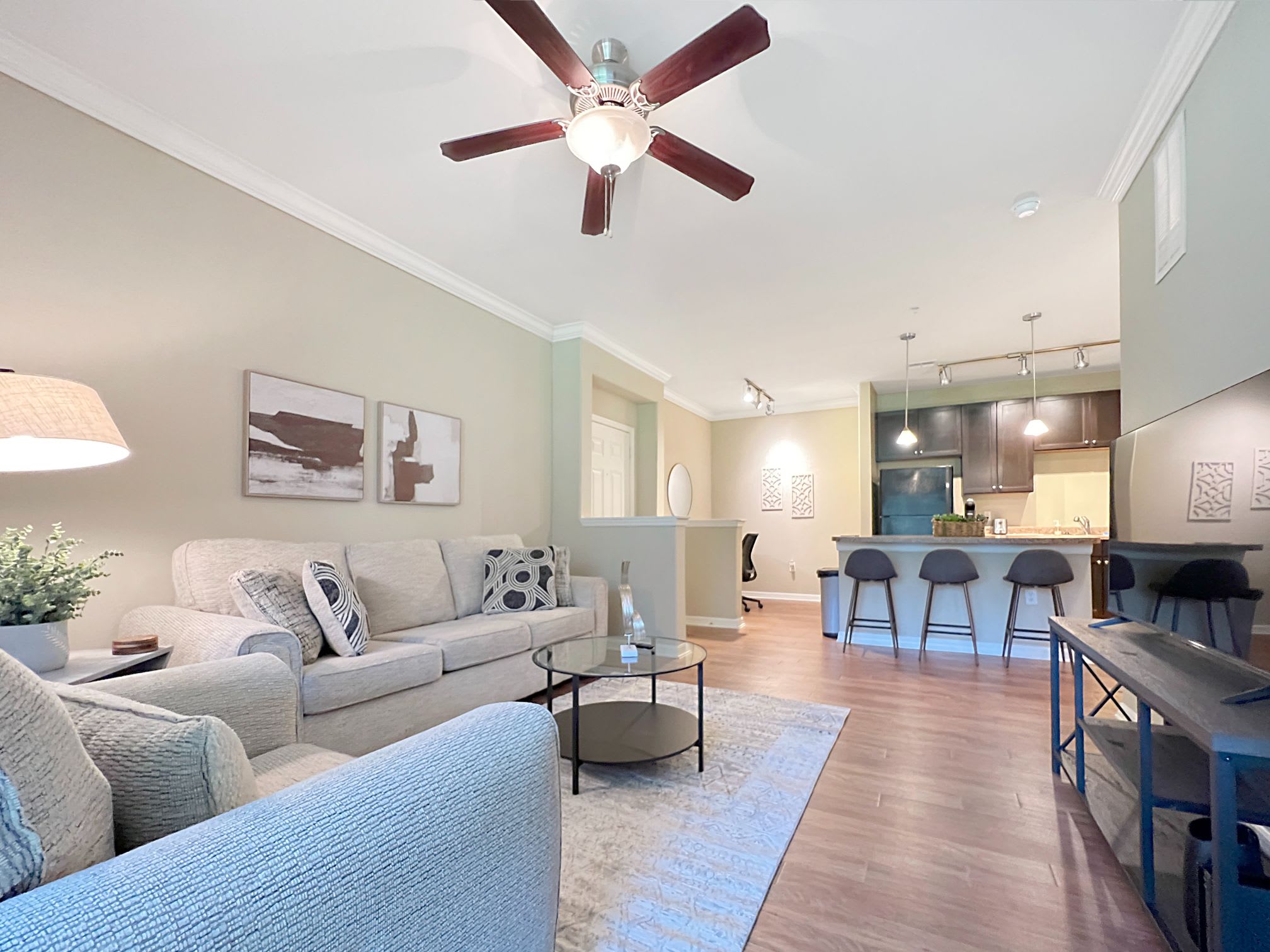 1st Floor Apt with Nature Views, Prime North Tampa