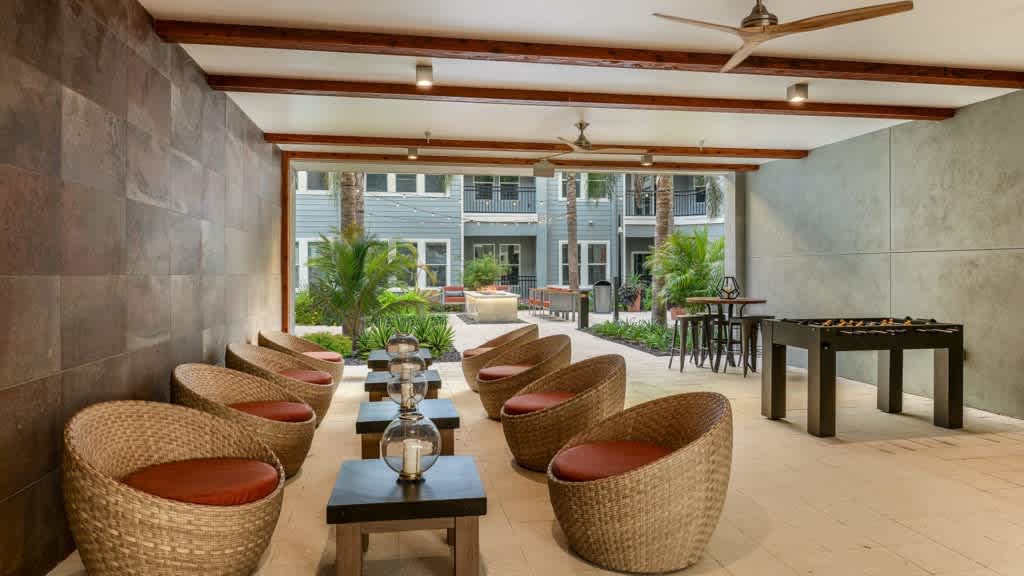 Heart of Tampa, Beaches and Parks, Courtyard Views