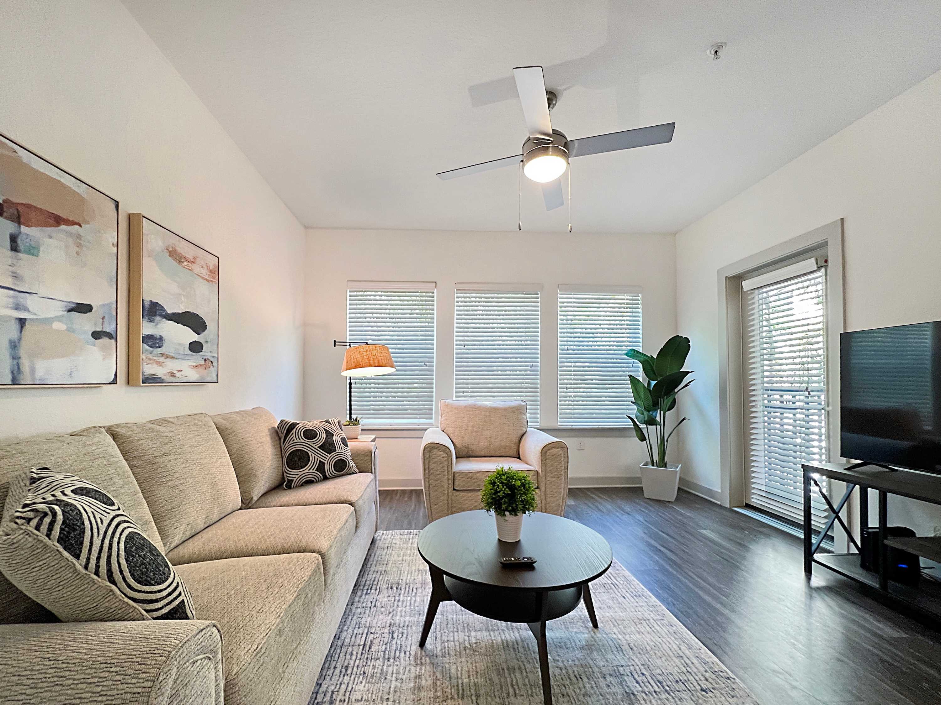 Prime Tampa Living with Lush Courtyard Views!