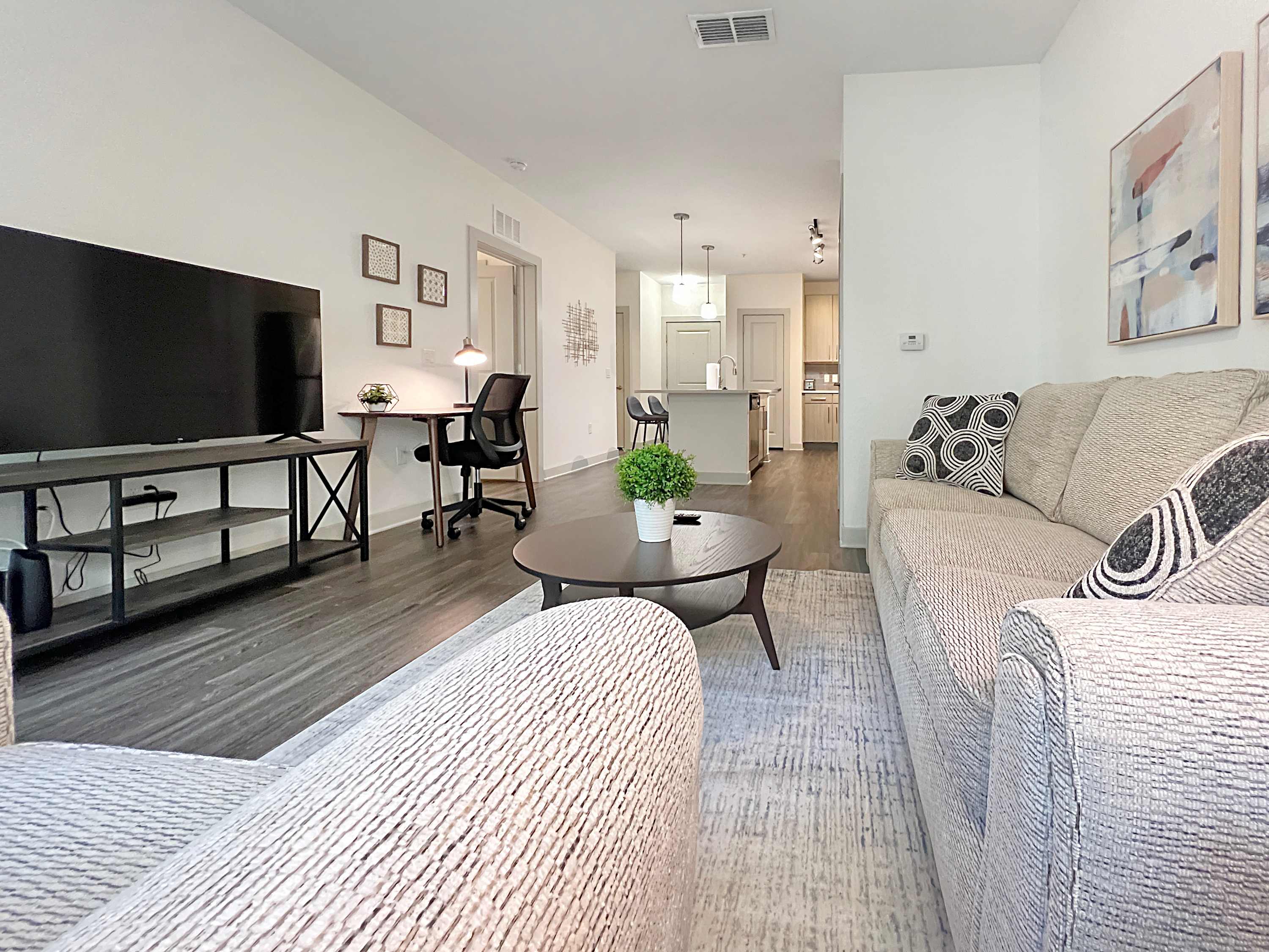 Prime Tampa Living with Lush Courtyard Views!