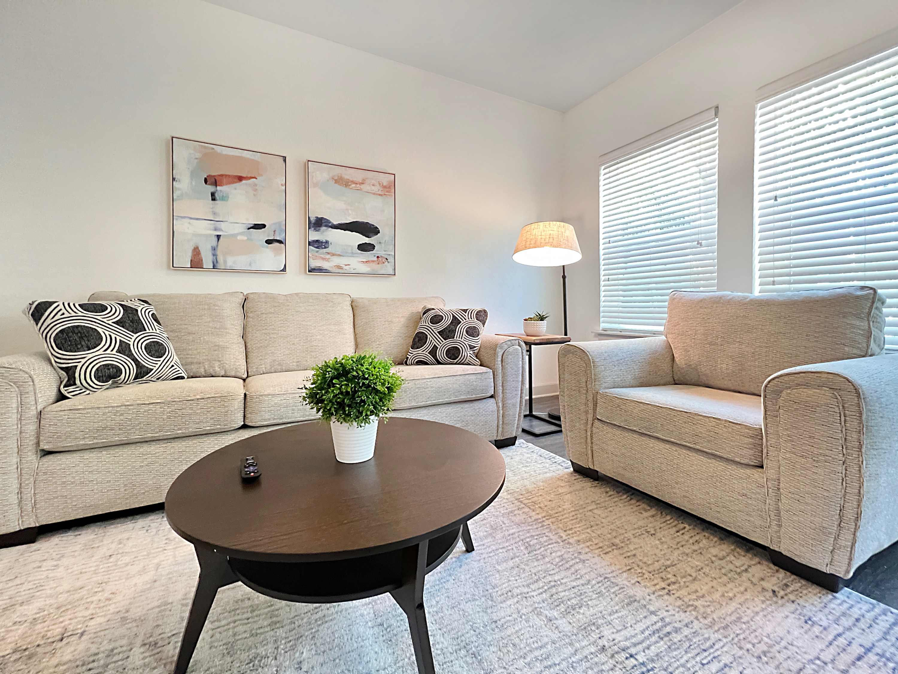 Prime Tampa Living with Lush Courtyard Views!