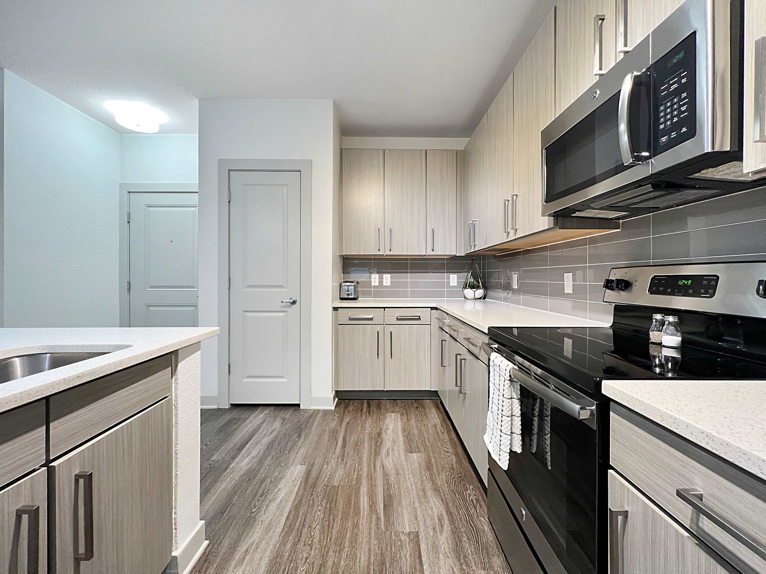 Prime Tampa Living with Lush Courtyard Views!