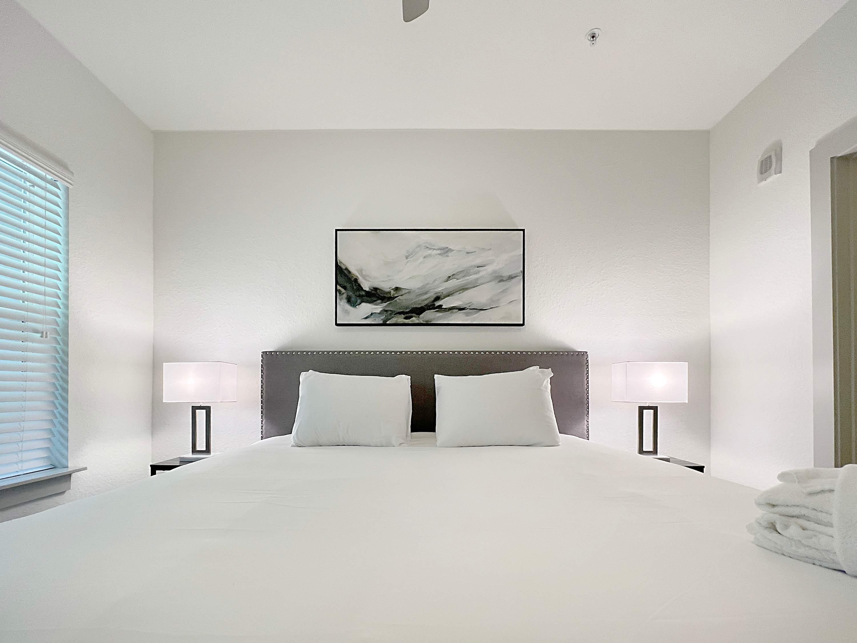 Prime Tampa Living with Lush Courtyard Views!