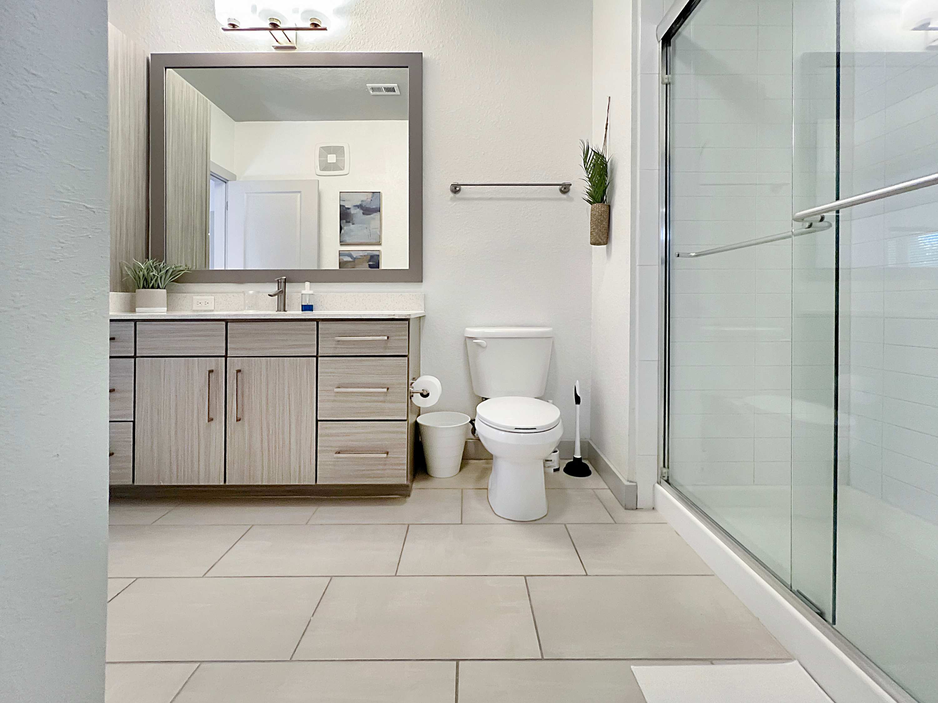 Prime Tampa Living with Lush Courtyard Views!