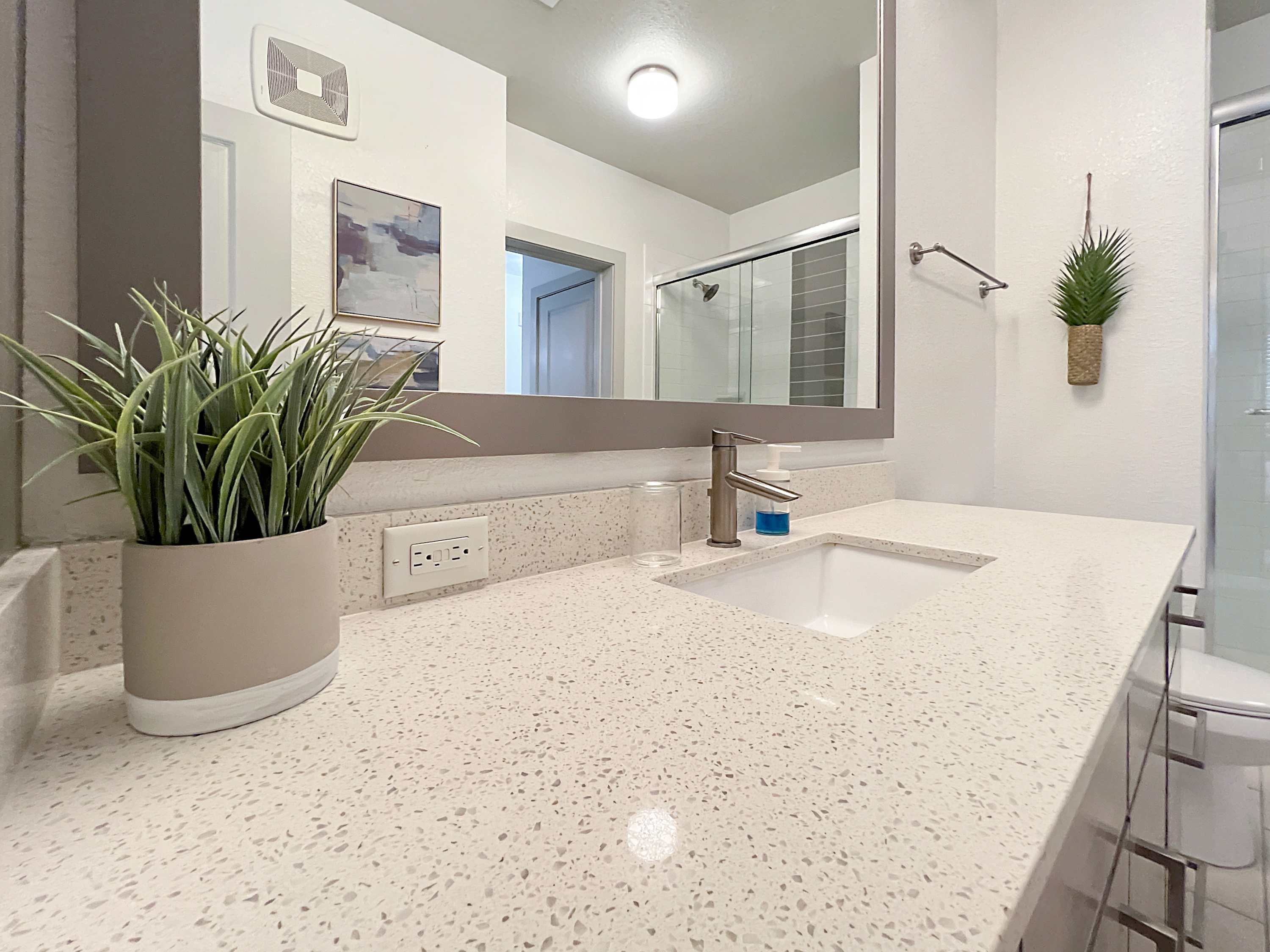 Prime Tampa Living with Lush Courtyard Views!