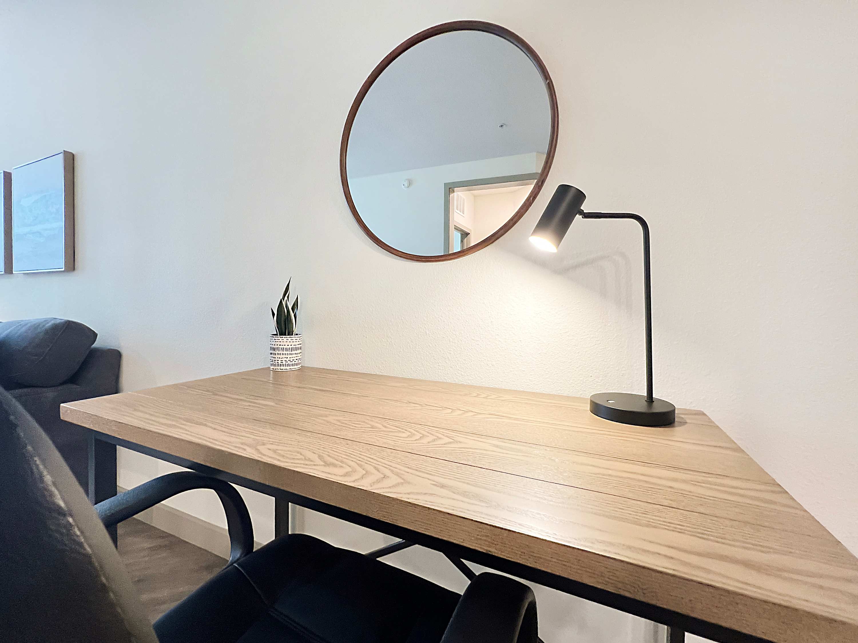 Waterfront Oasis: Modern 1 BR with Courtyard Views