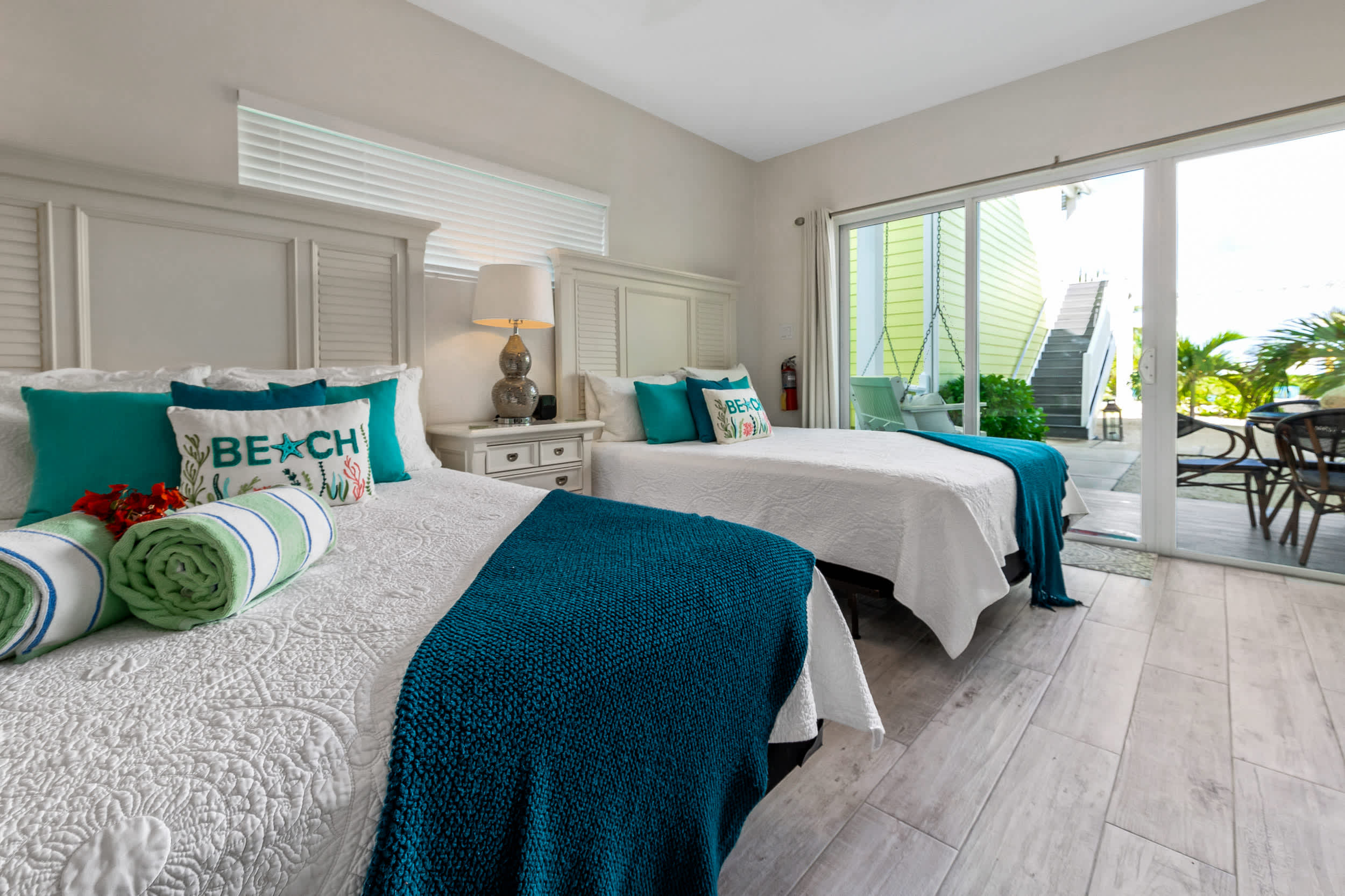 The No Problem Ocean View Studio Cottage in East End