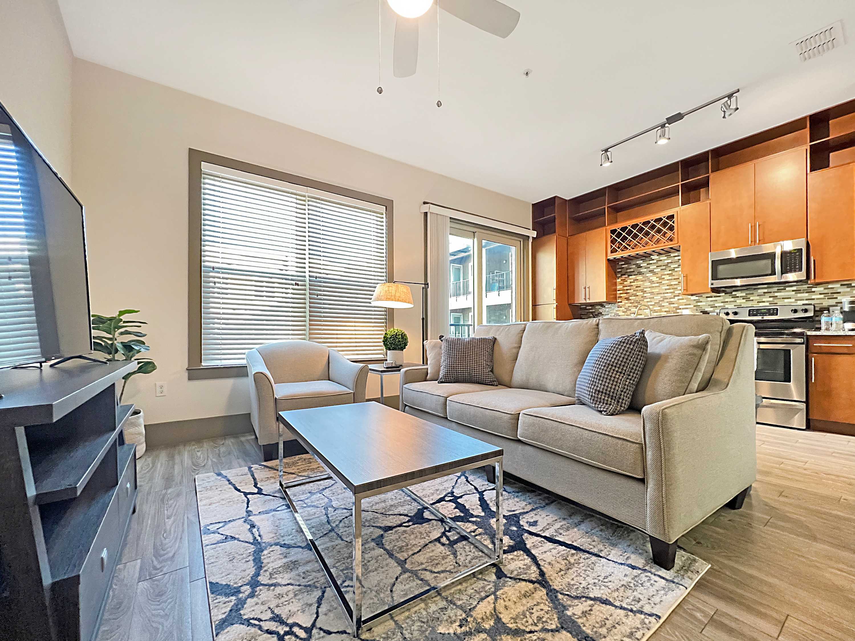 Westshore Luxe Living, Courtyard & Pool Views