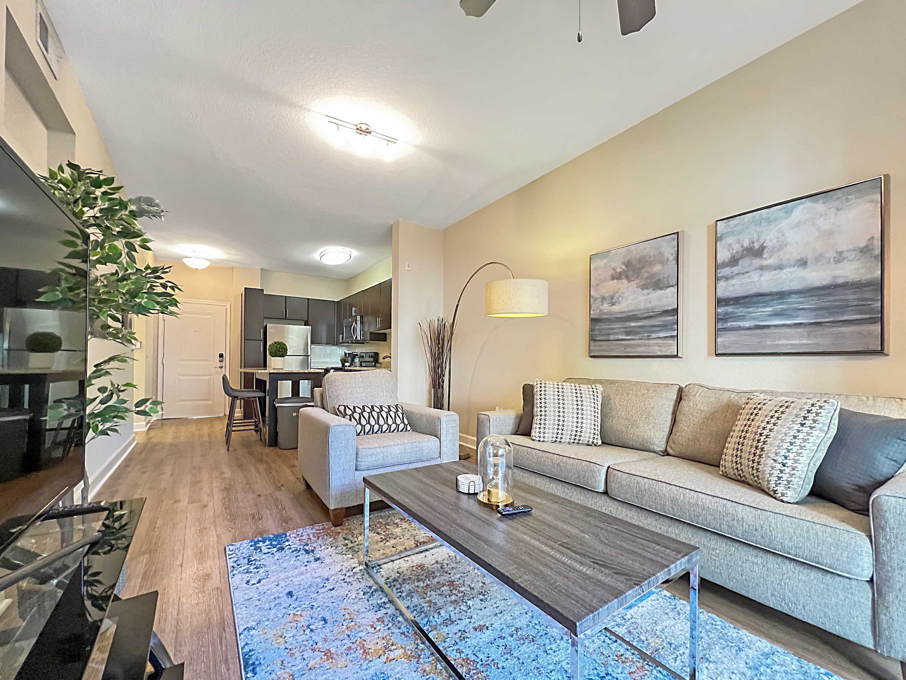 Style & Comfort in Central Tampa, Near Everything