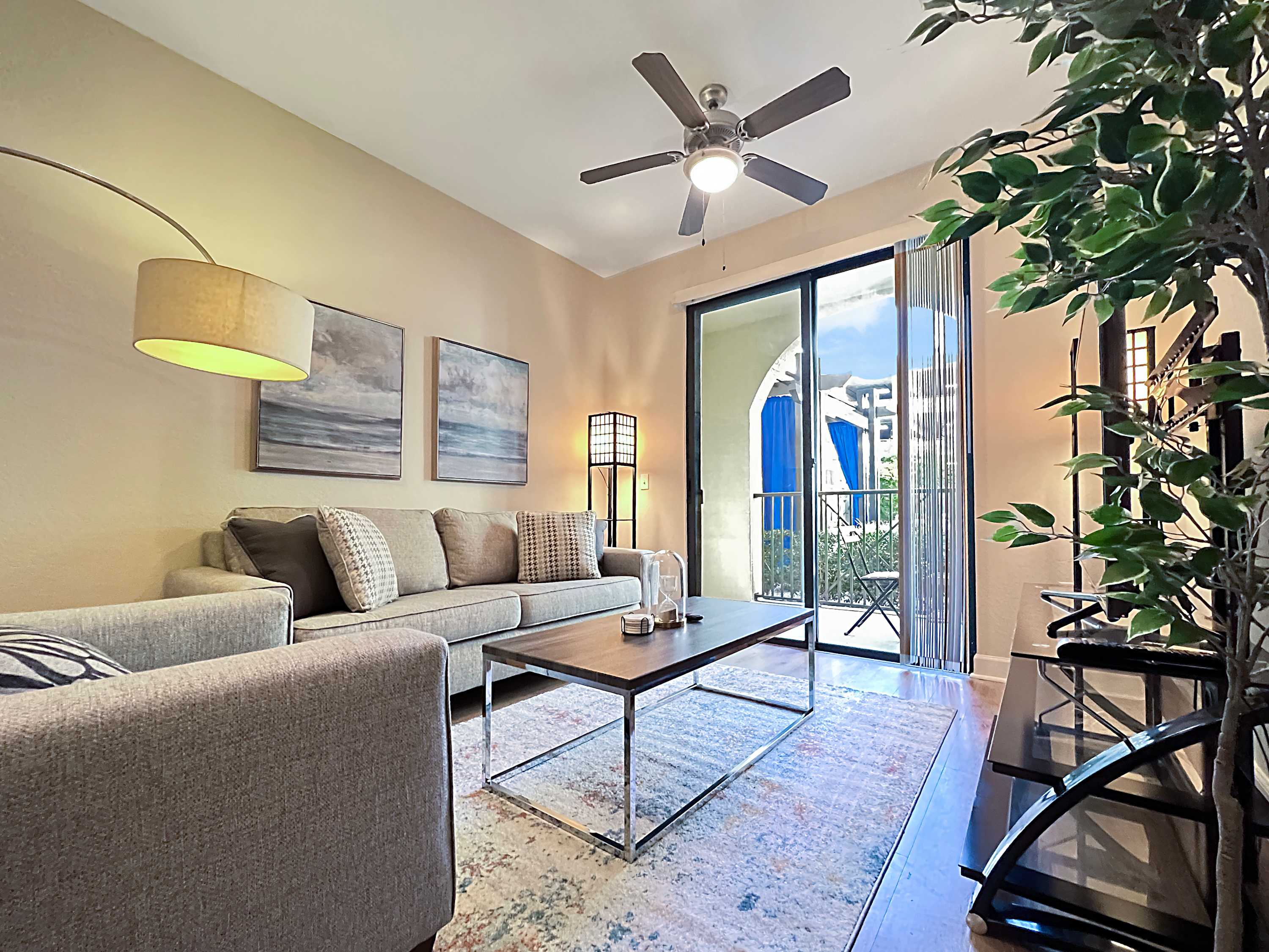 Style & Comfort in Central Tampa, Near Everything