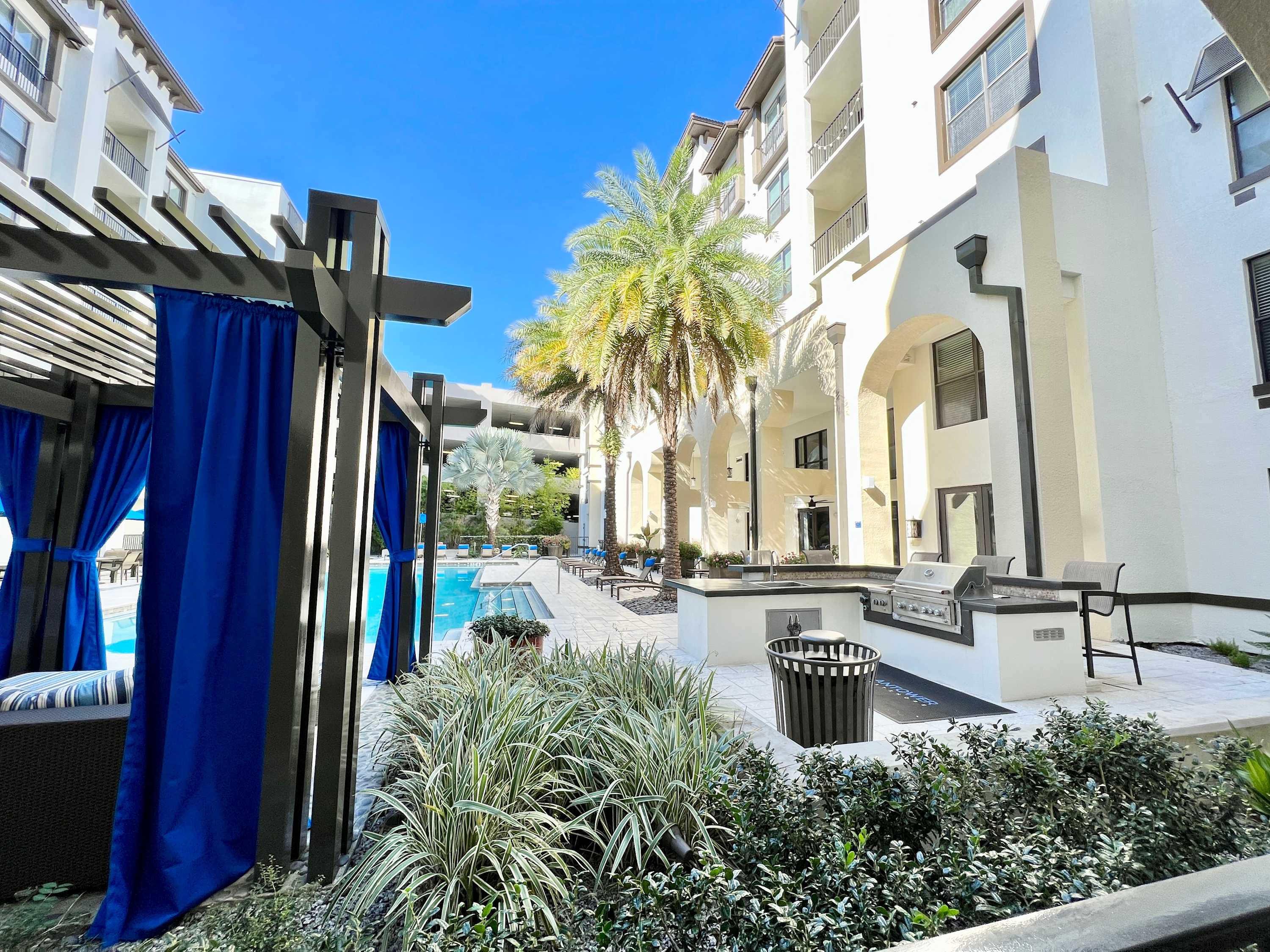 Style & Comfort in Central Tampa, Near Everything