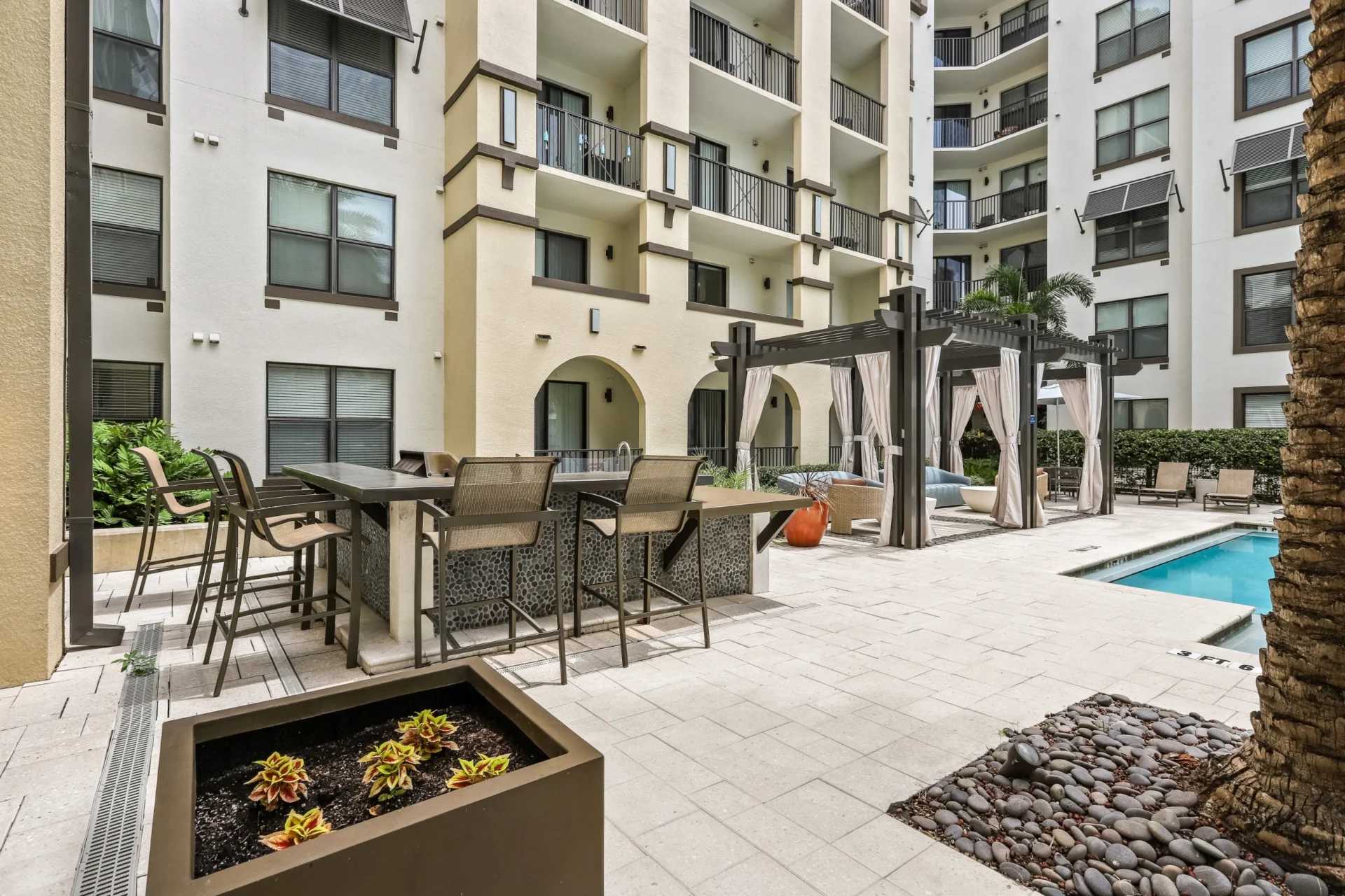 Style & Comfort in Central Tampa, Near Everything