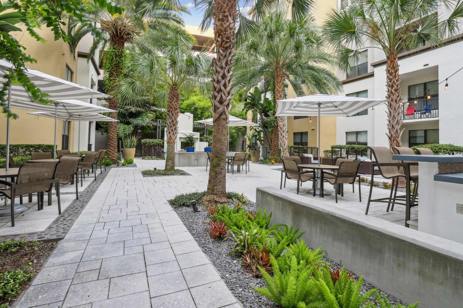 Style & Comfort in Central Tampa, Near Everything
