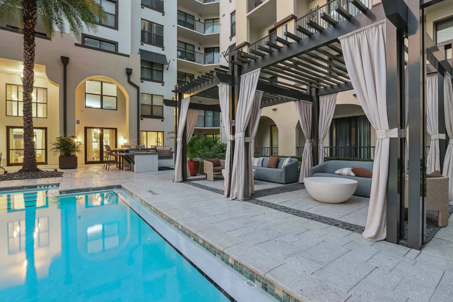 Style & Comfort in Central Tampa, Near Everything