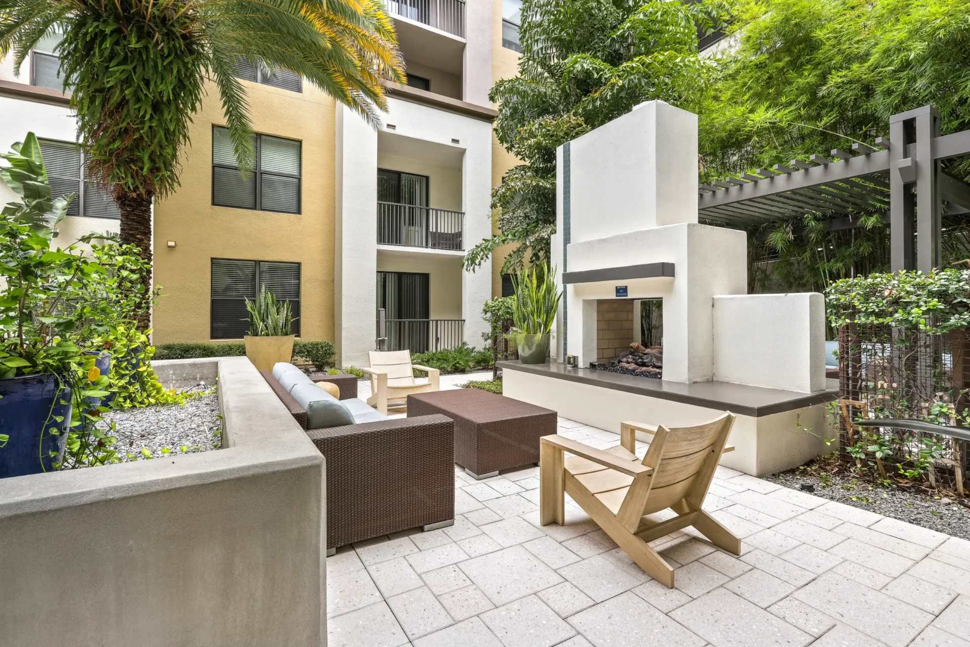 Style & Comfort in Central Tampa, Near Everything