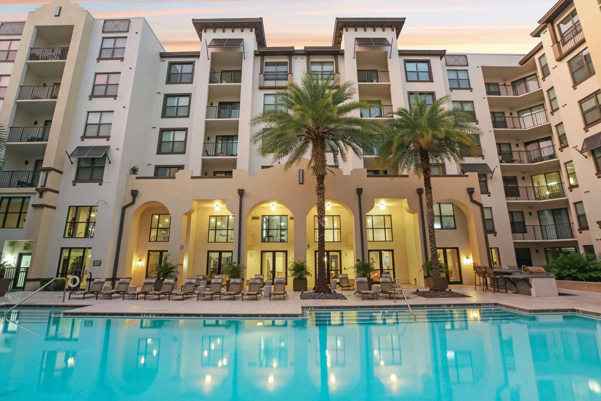 Style & Comfort in Central Tampa, Near Everything