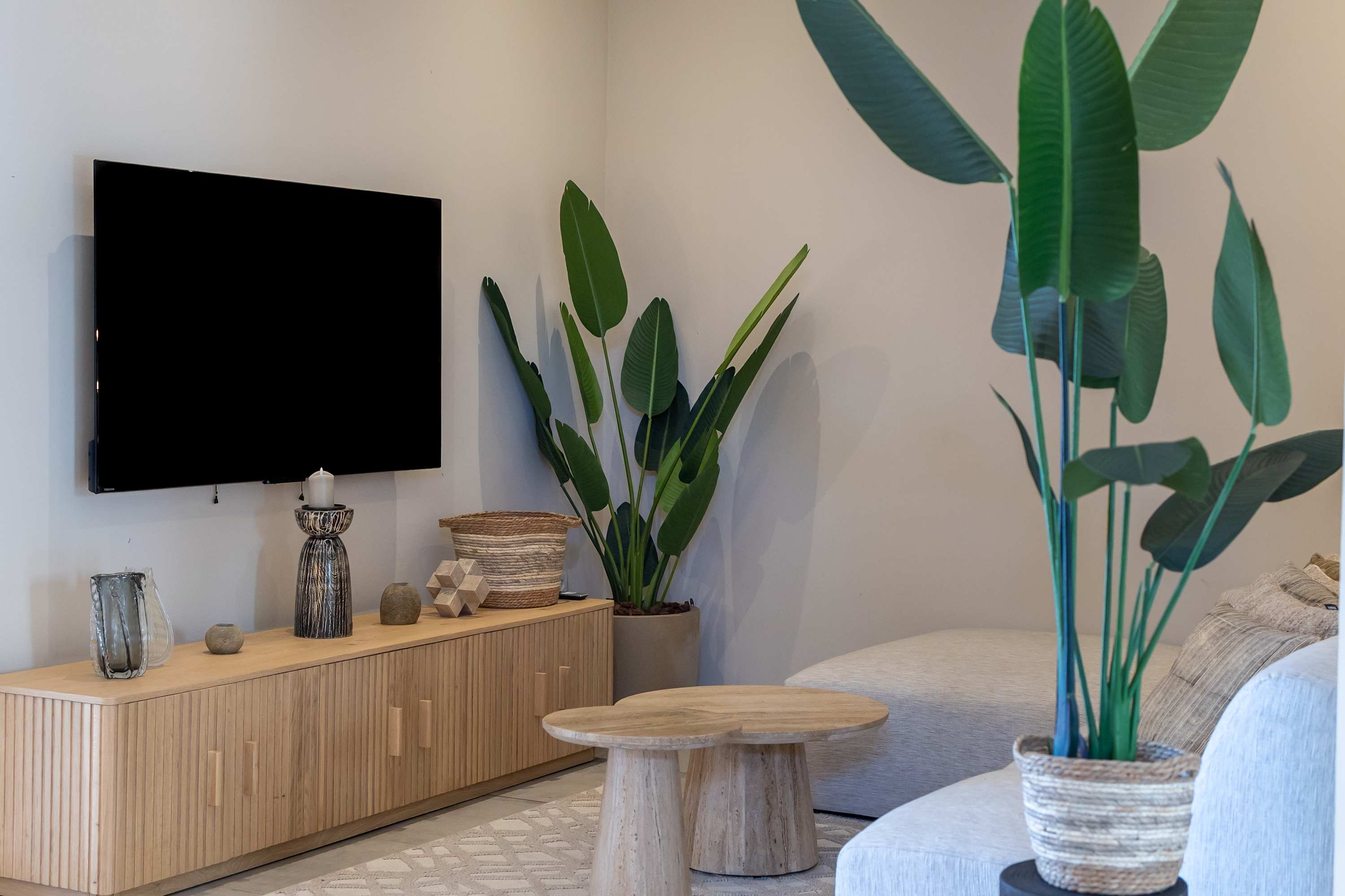 Chic 3BR Apartment • Mambo Beach Area Stay 6