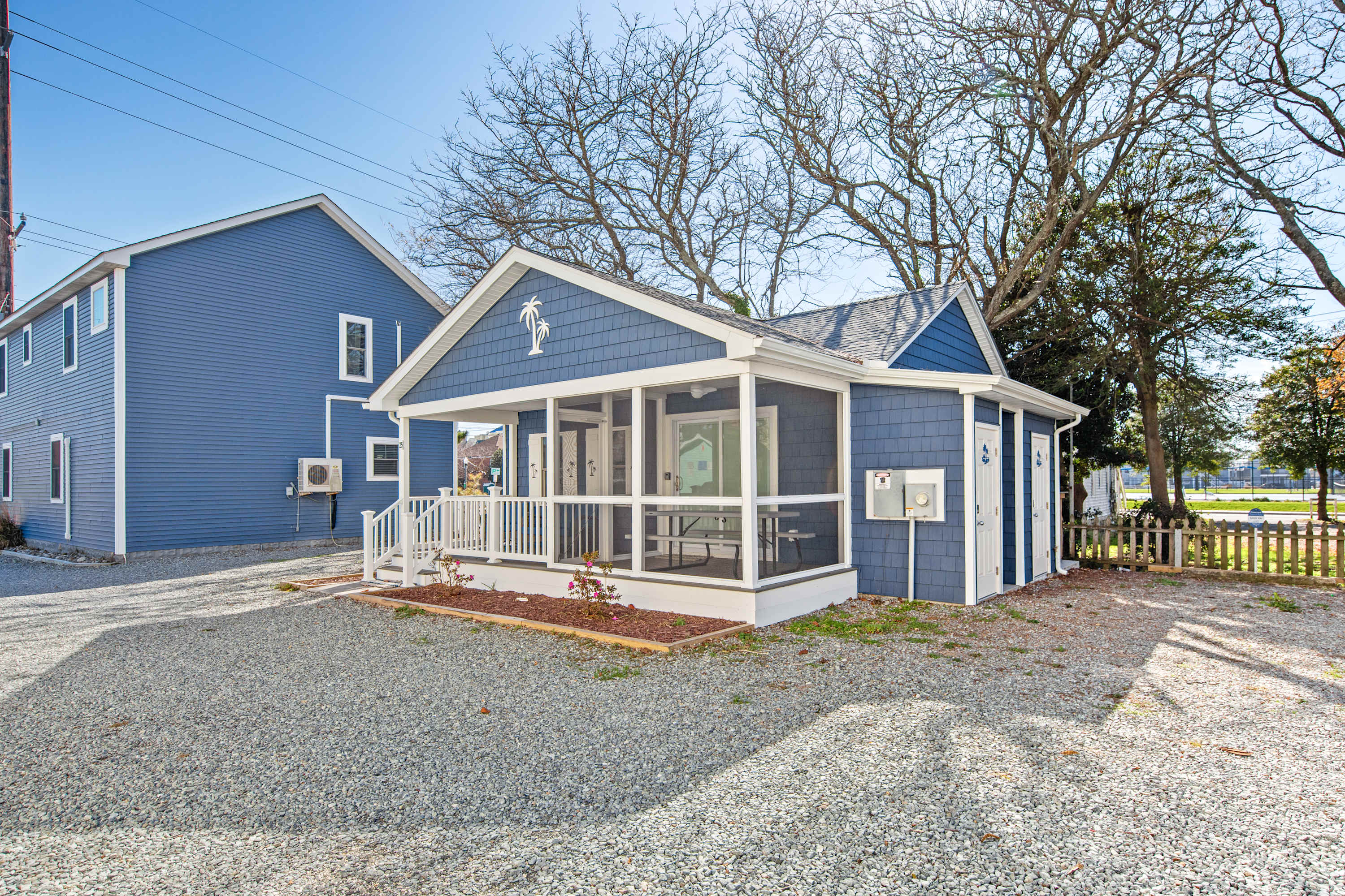 Parrot Bay 25 | Pet Friendly