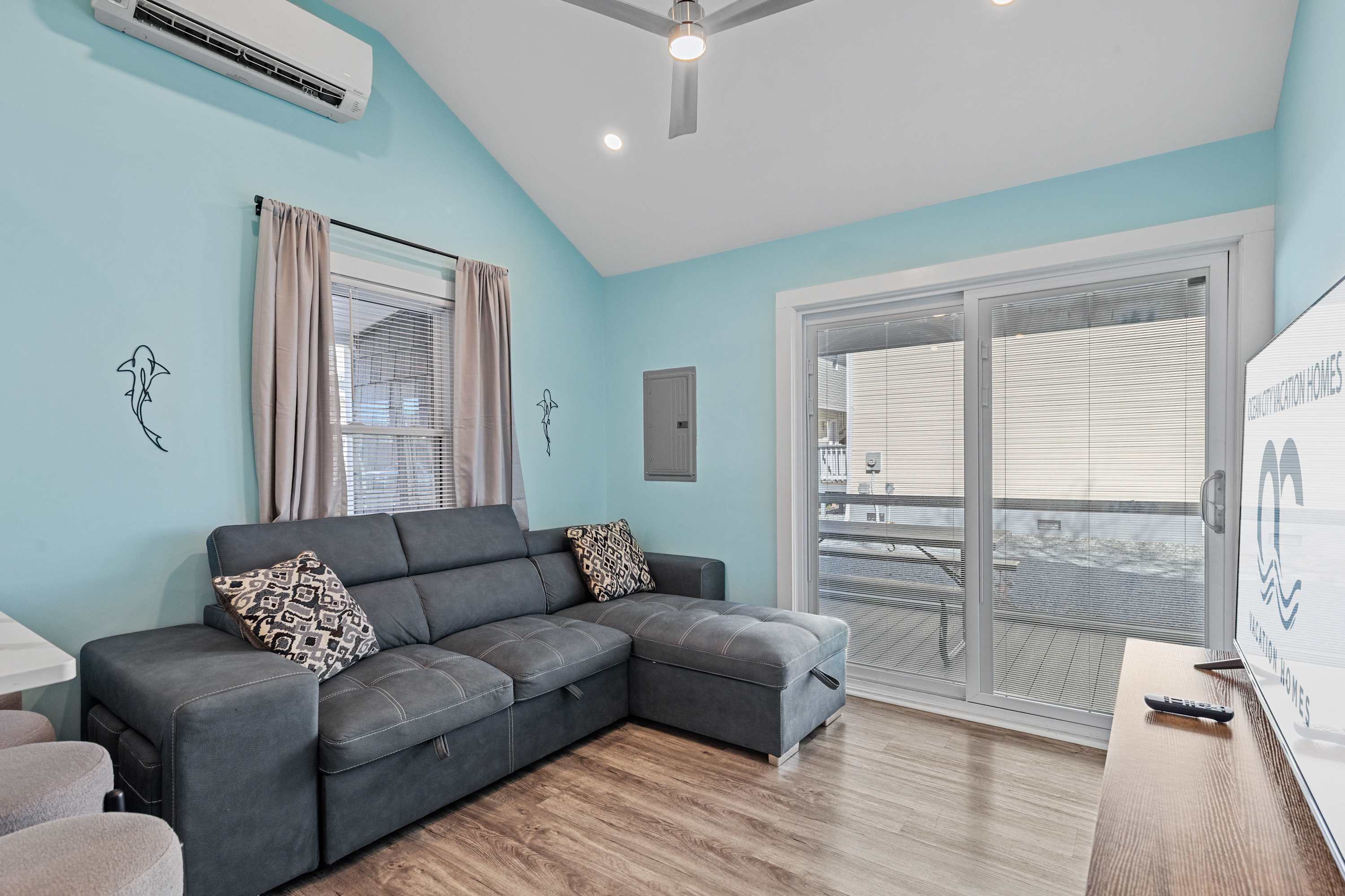 Parrot Bay 25 | Pet Friendly