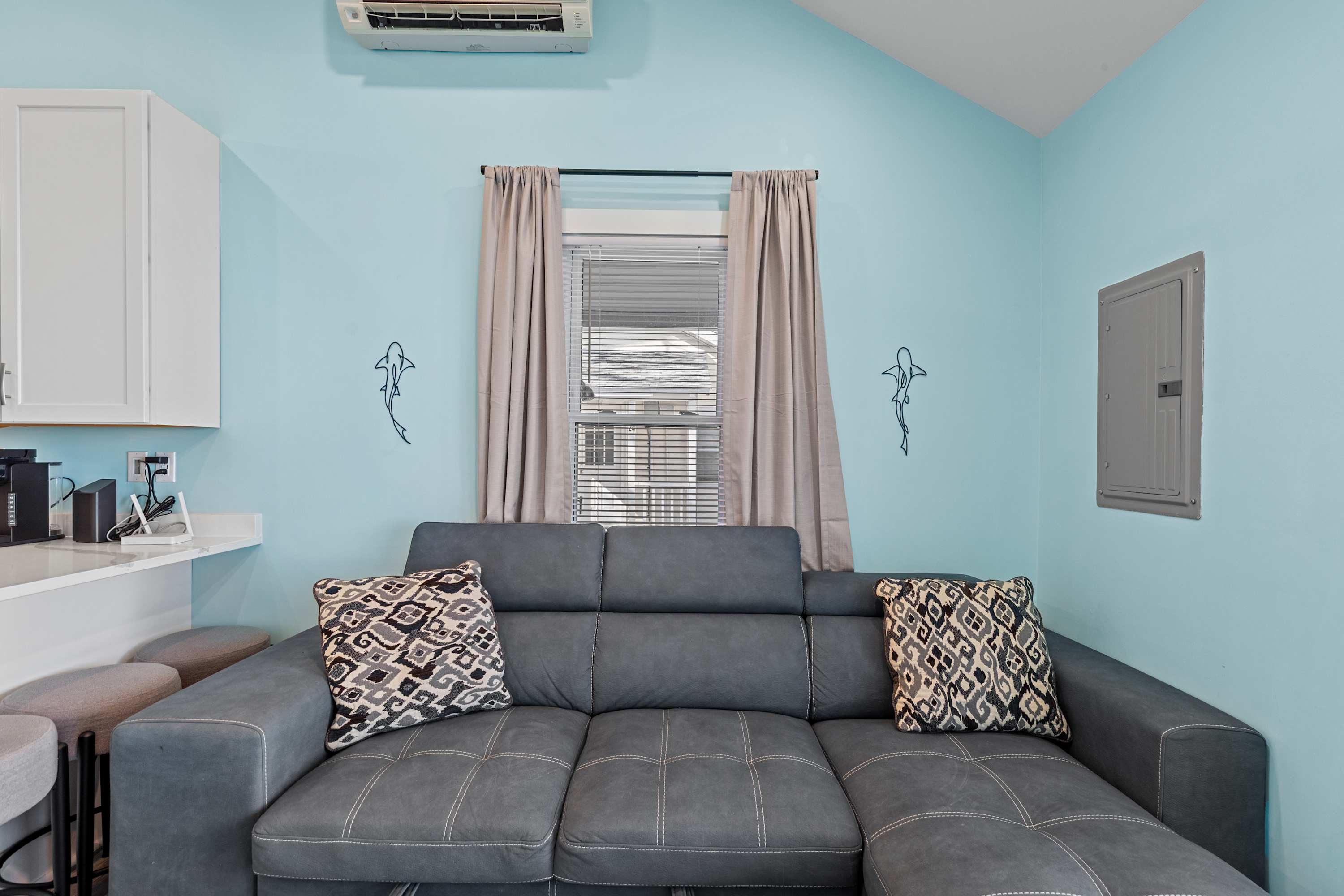 Parrot Bay 25 | Pet Friendly