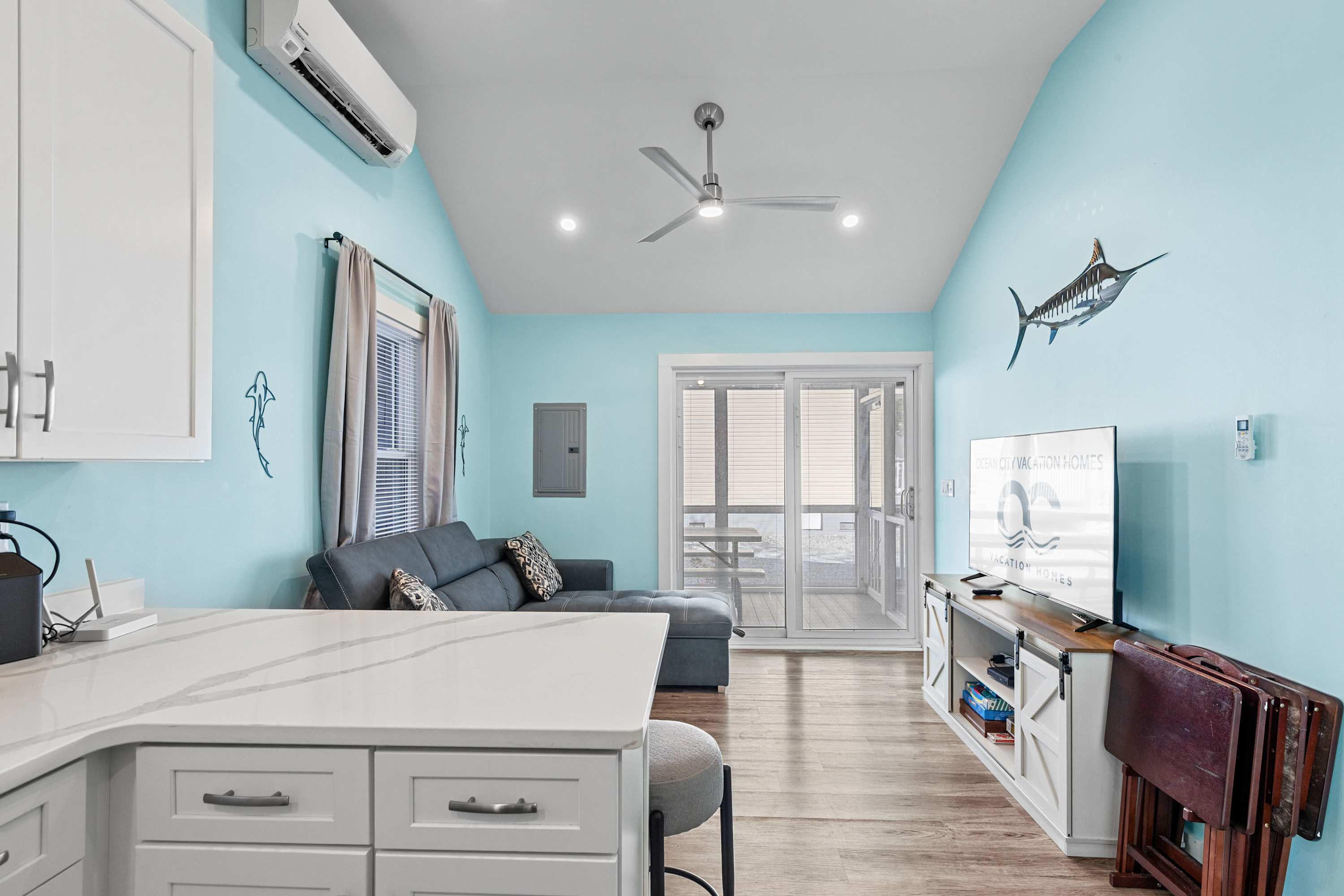 Parrot Bay 25 | Pet Friendly