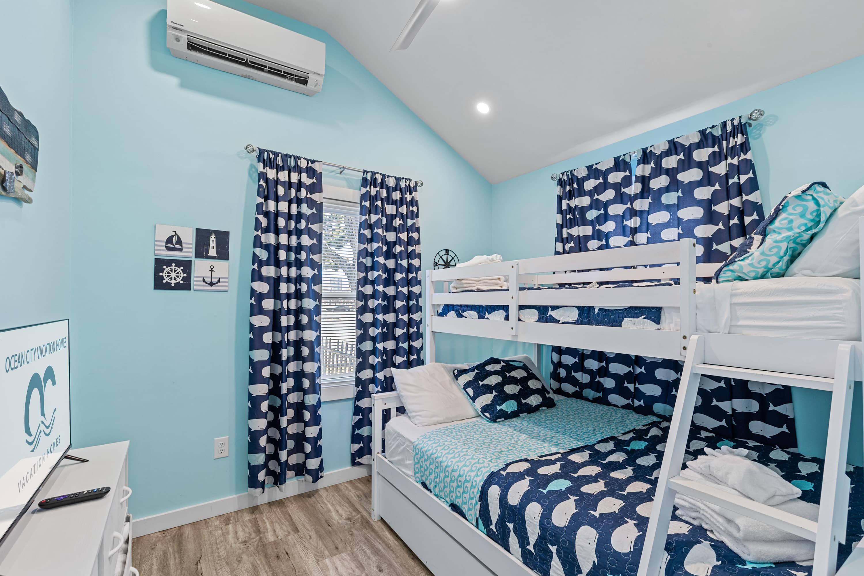 Parrot Bay 25 | Pet Friendly