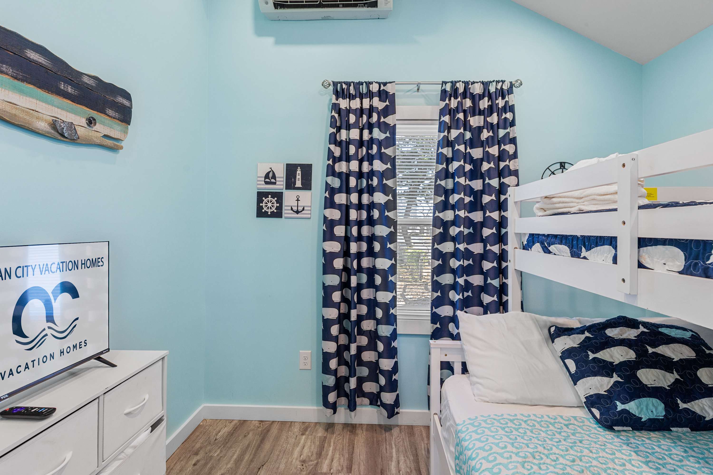 Parrot Bay 25 | Pet Friendly