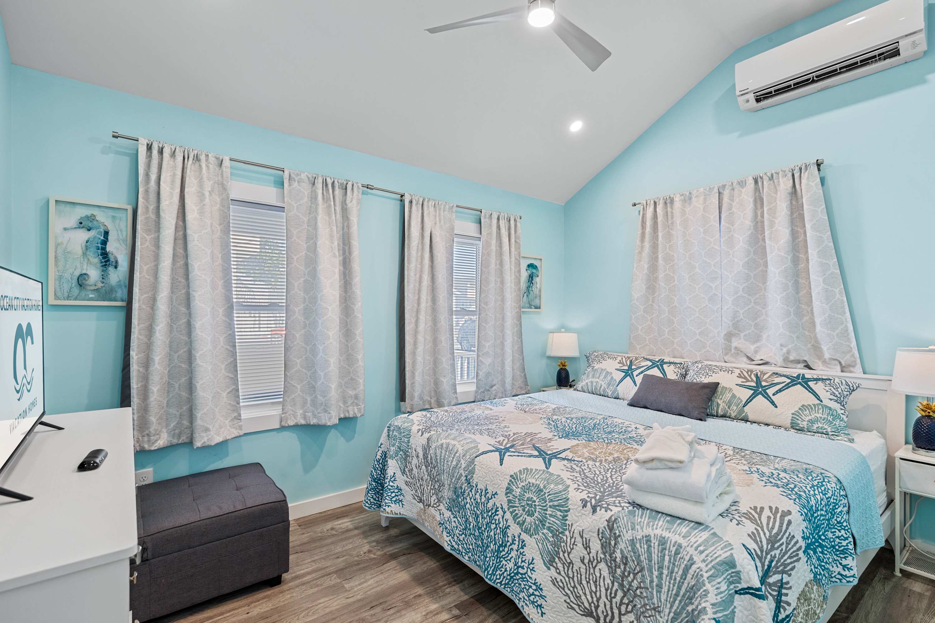 Parrot Bay 25 | Pet Friendly