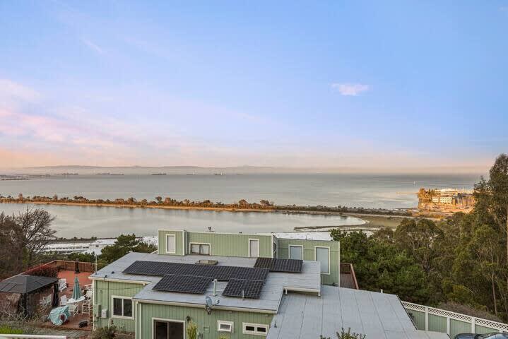 Relax with endless blue horizons