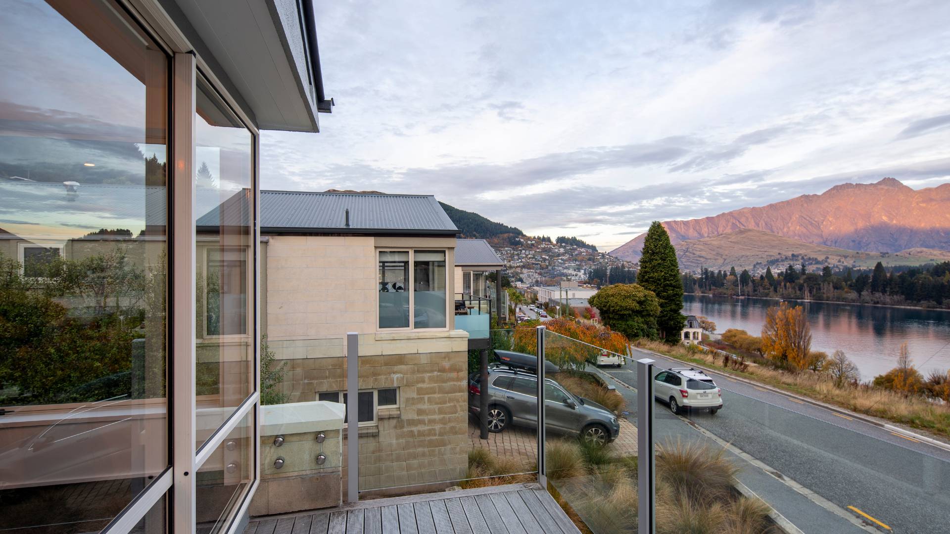 Queenstown luxury home booking
