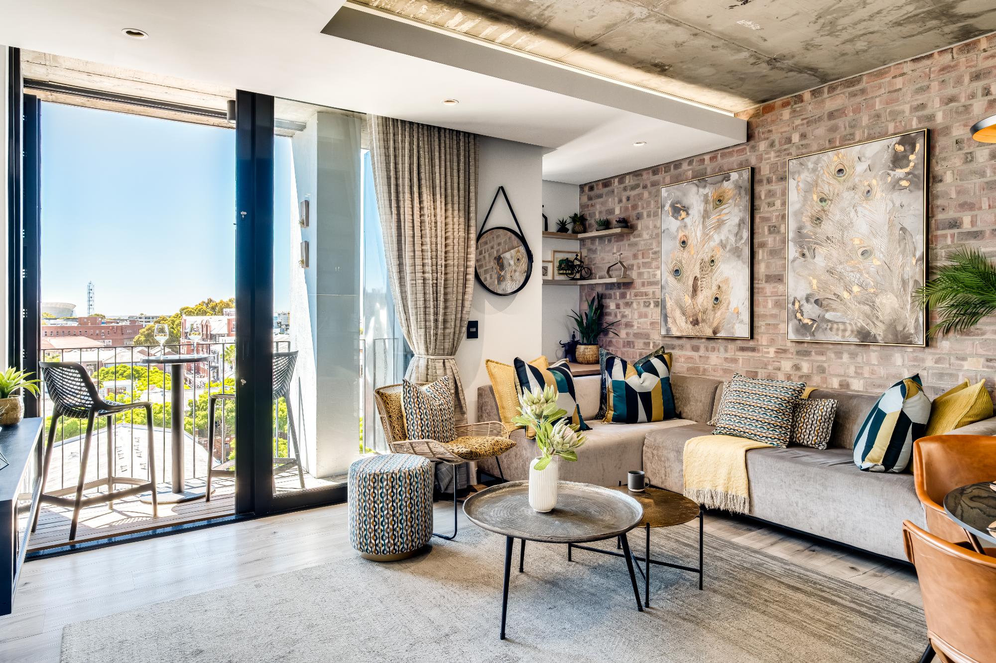 Beautifully Decorated Apartment in Cape Town Urban Signature 6
